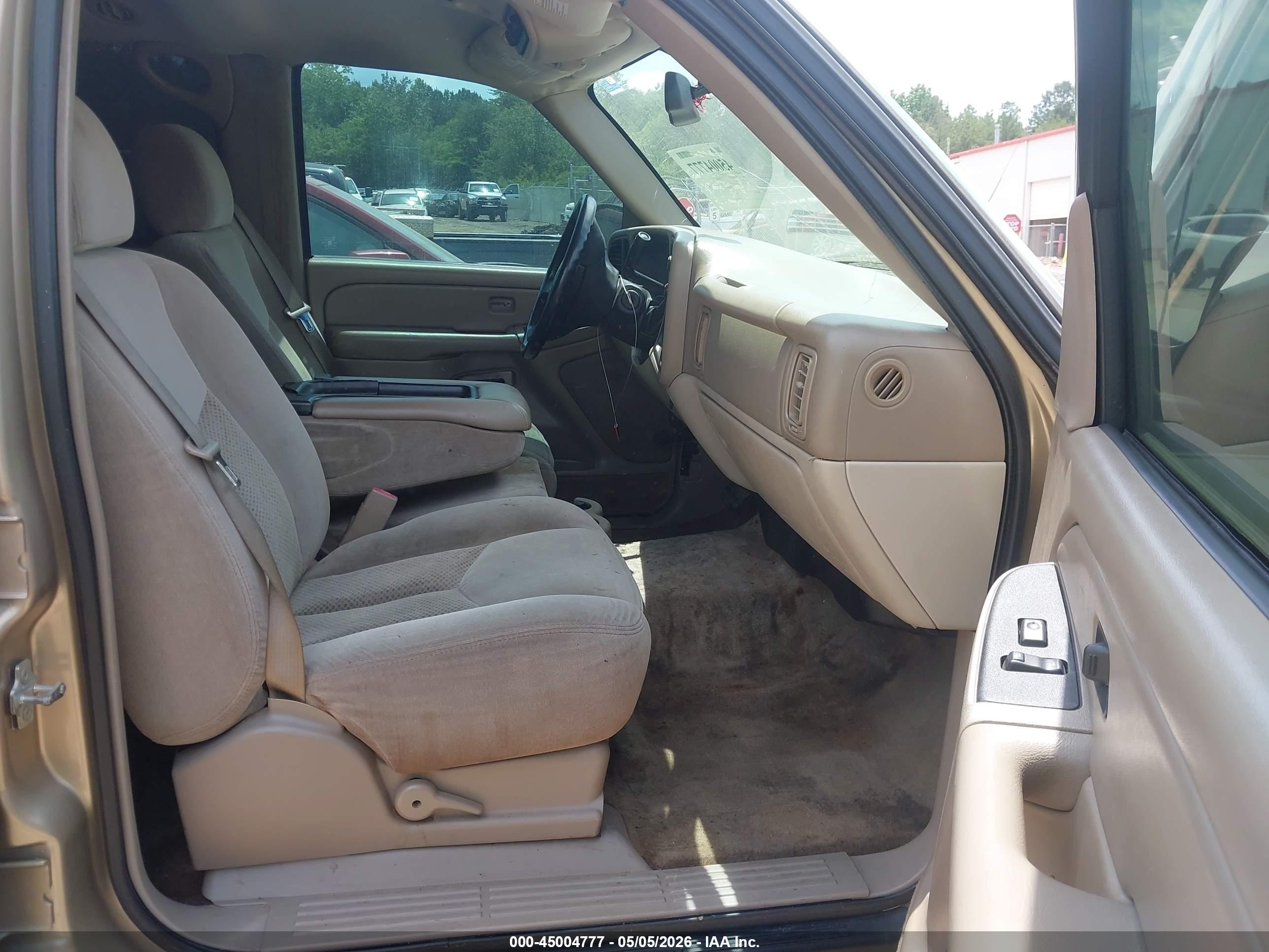 CHEVROLET TAHOE image 5