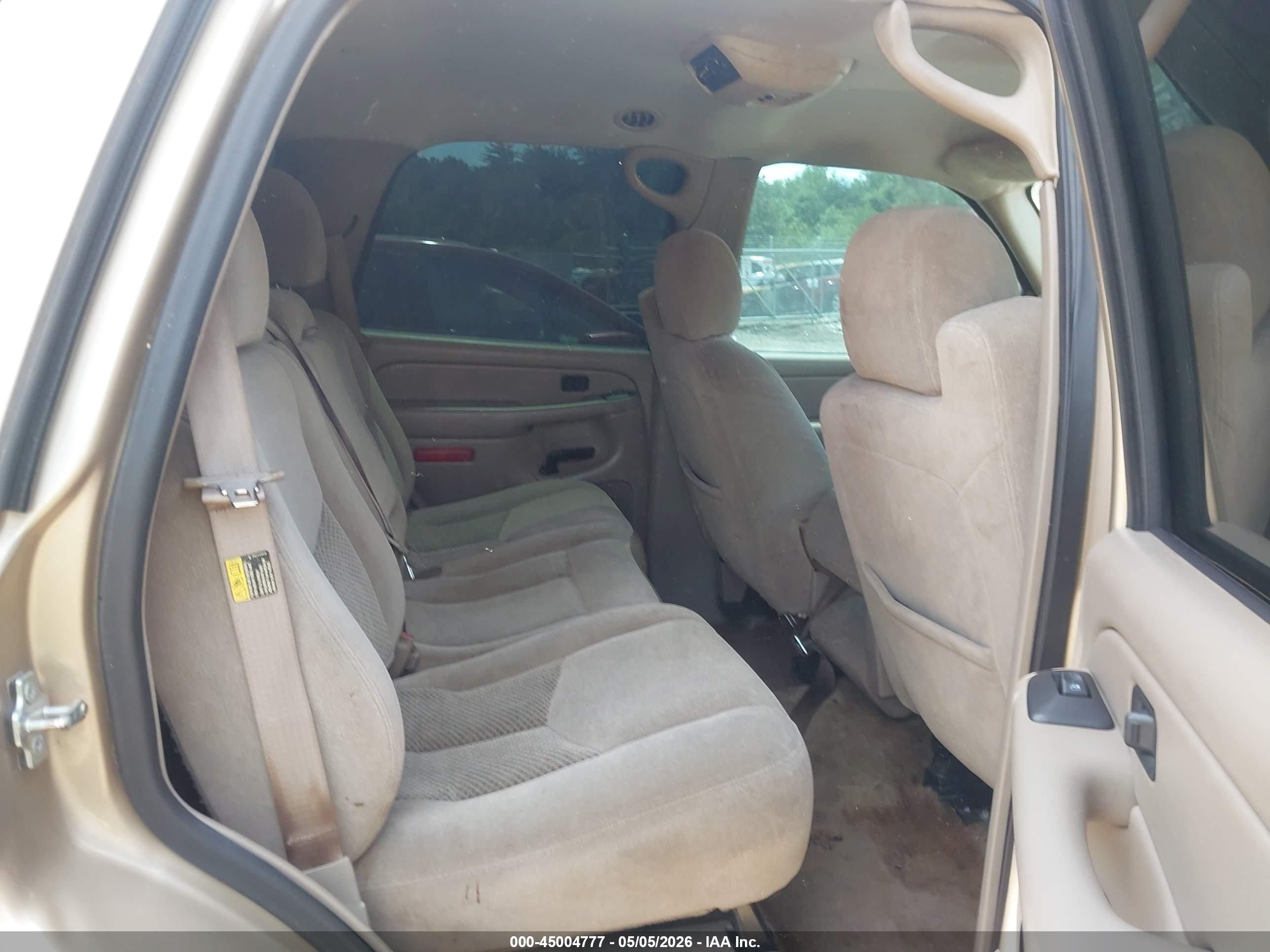 CHEVROLET TAHOE image 8