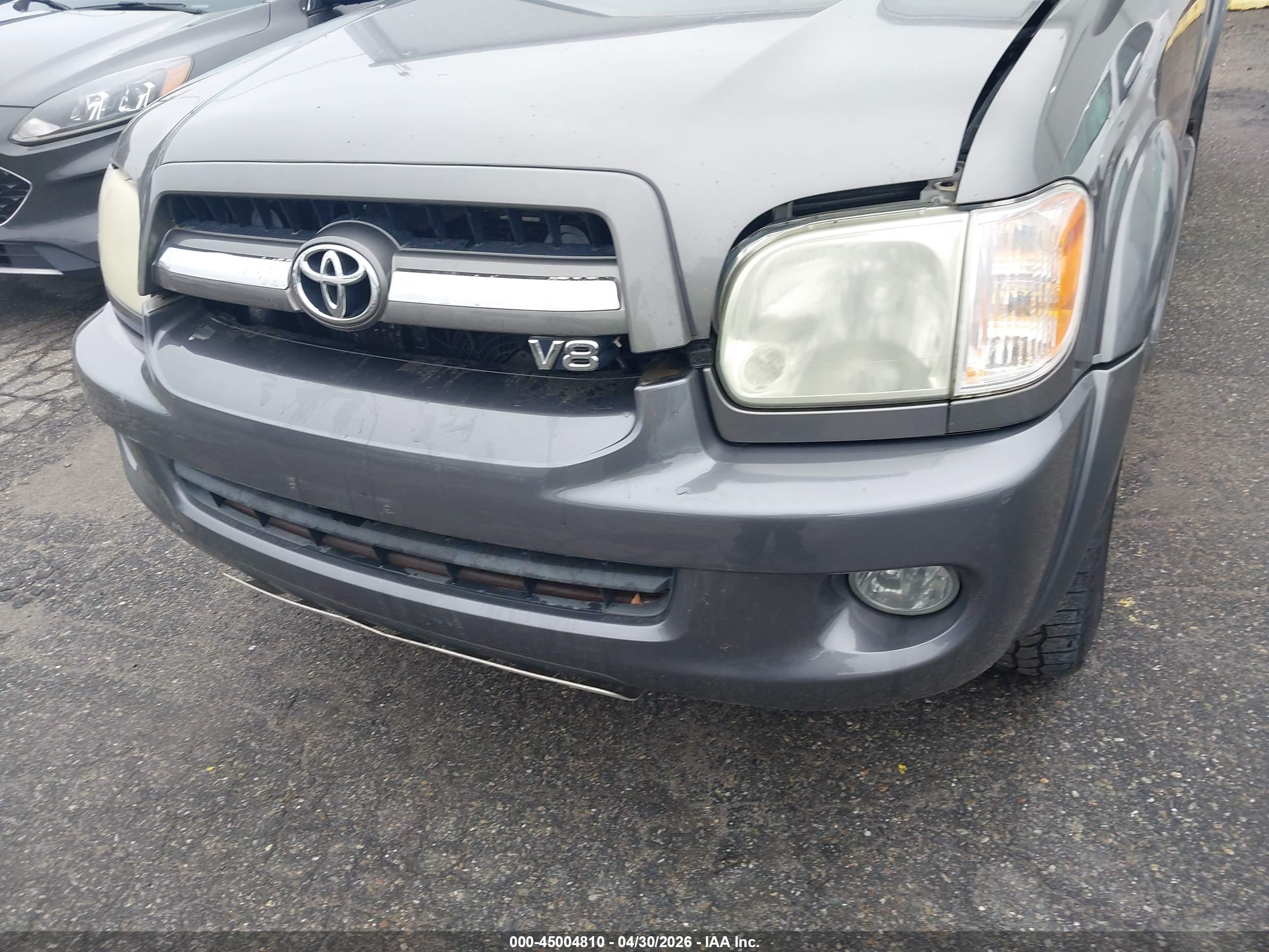 TOYOTA SEQUOIA image 6