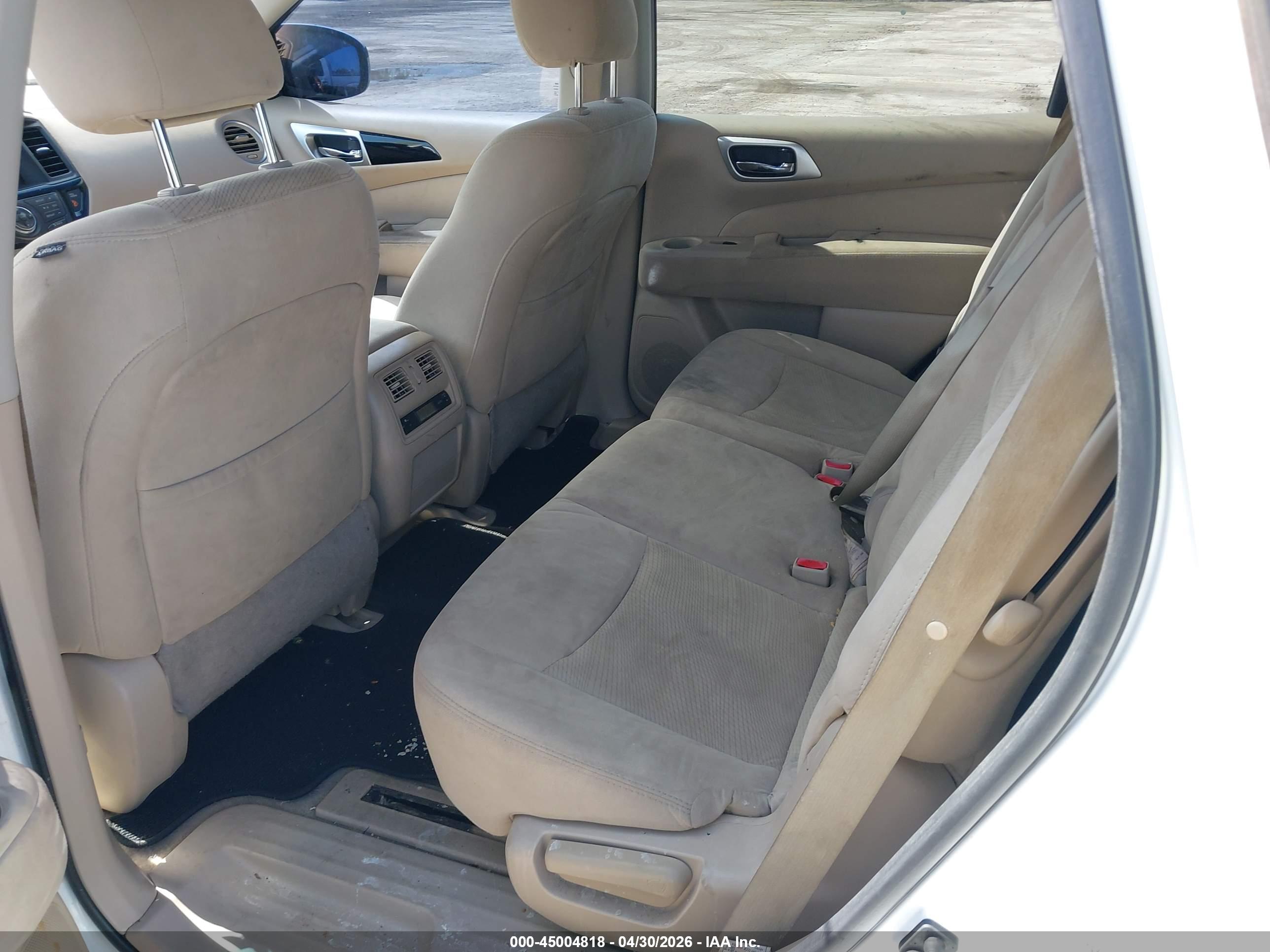 NISSAN PATHFINDER image 8