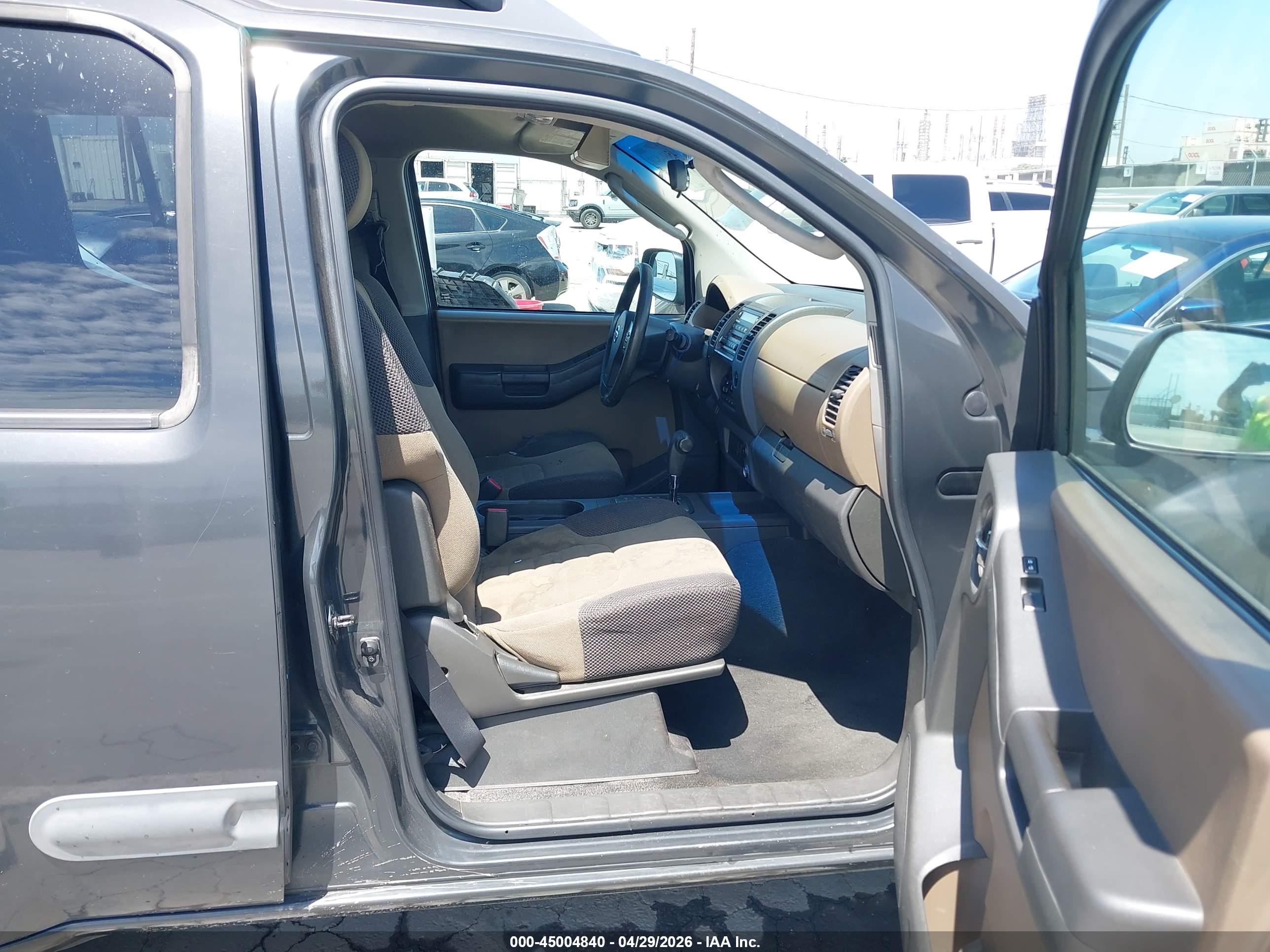 NISSAN XTERRA image 5