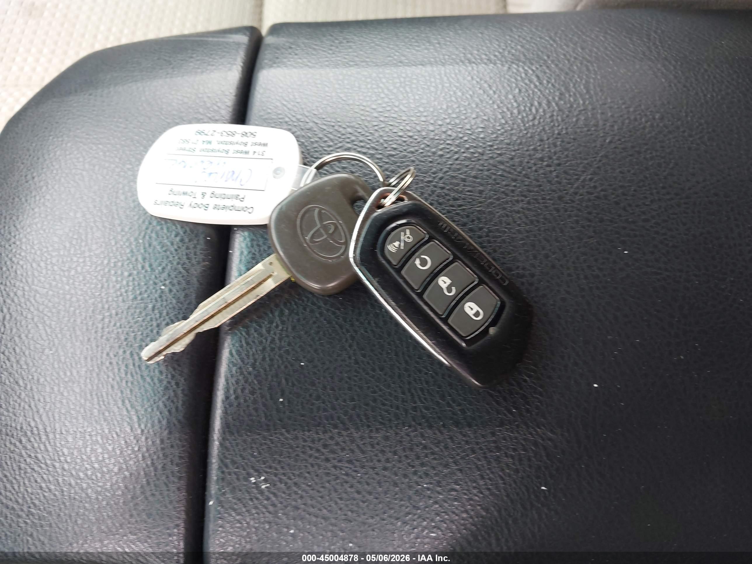 TOYOTA 4RUNNER image 11