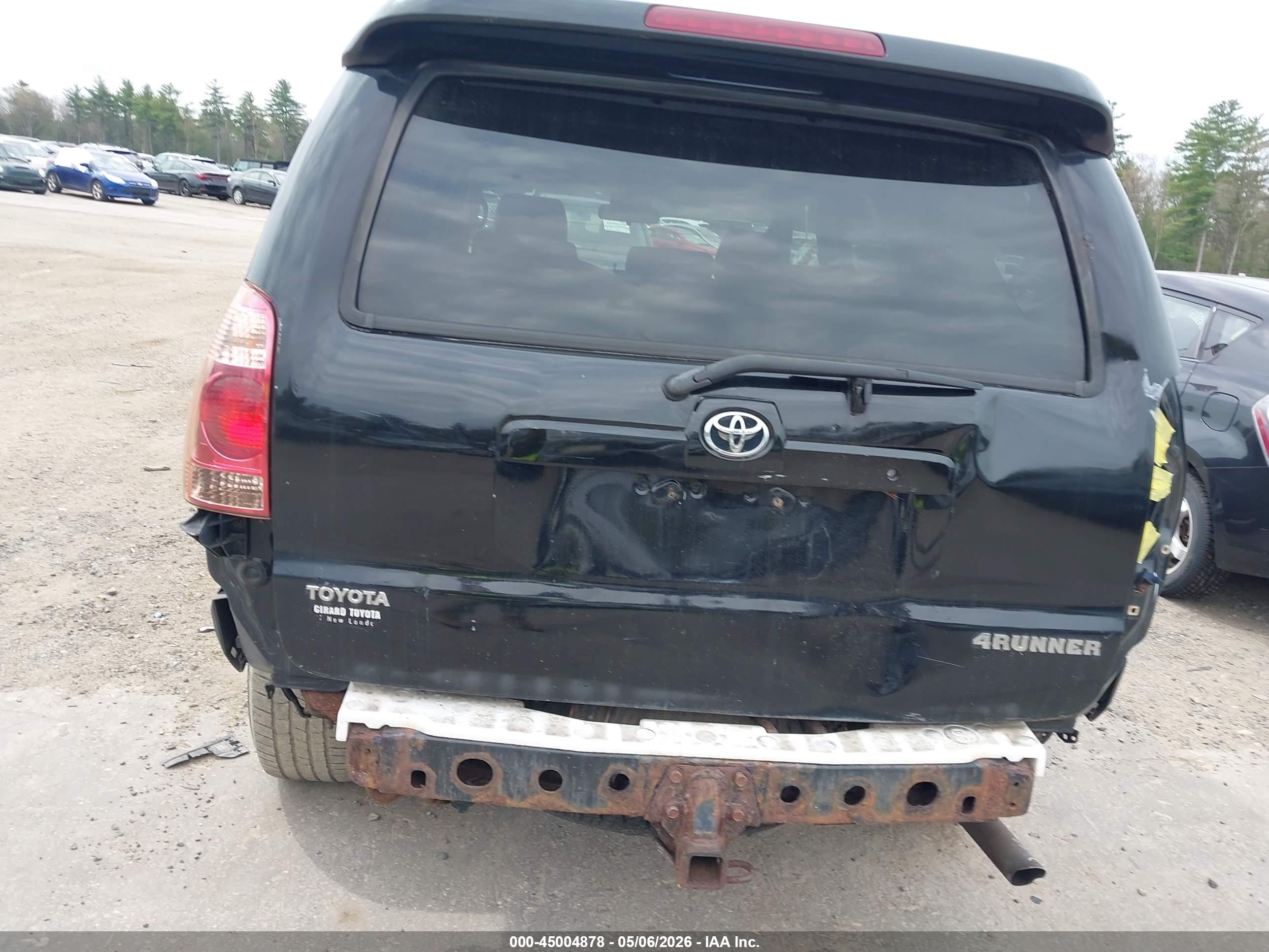 TOYOTA 4RUNNER image 6