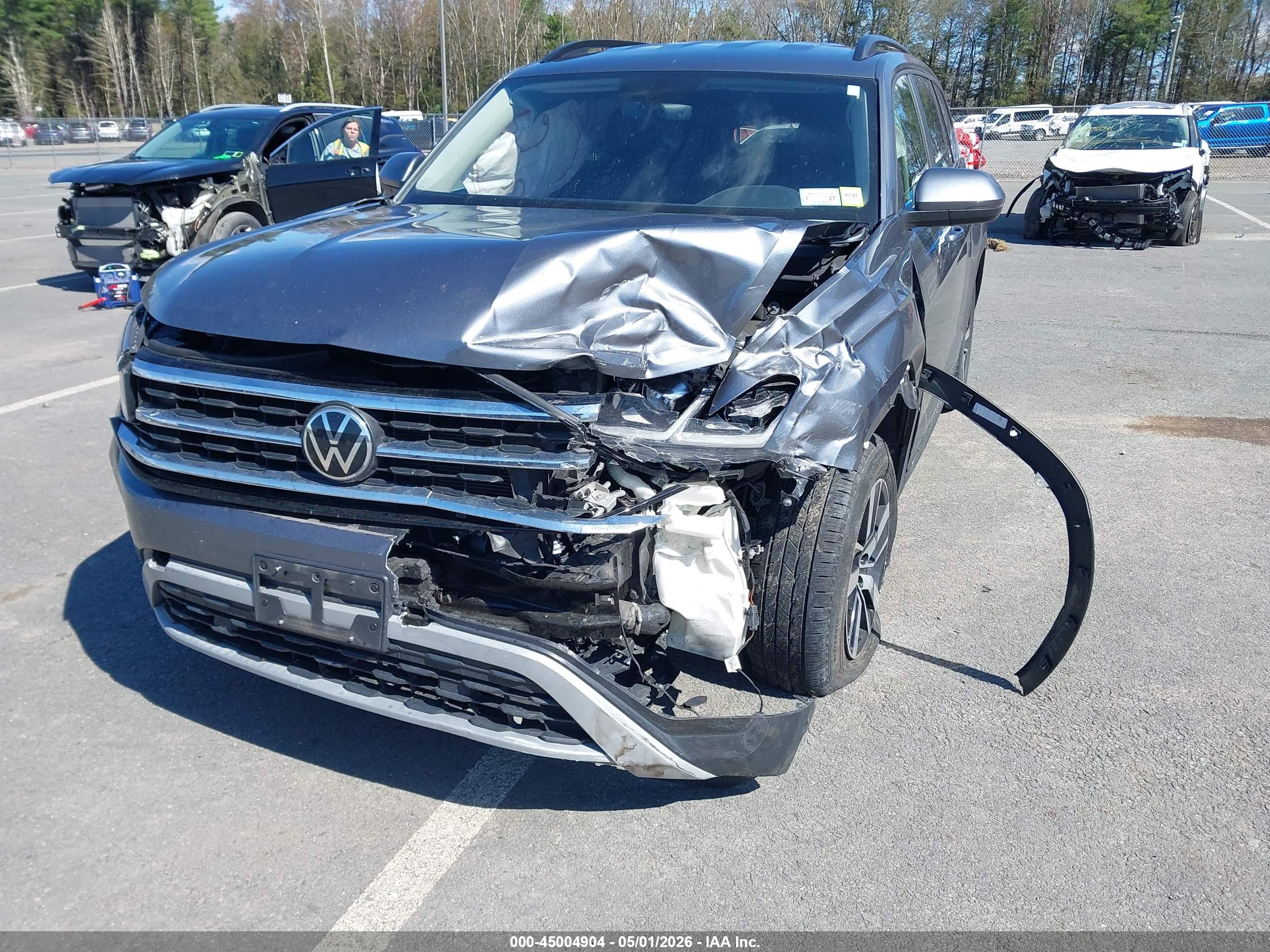 VOLKSWAGEN ATLAS image 6