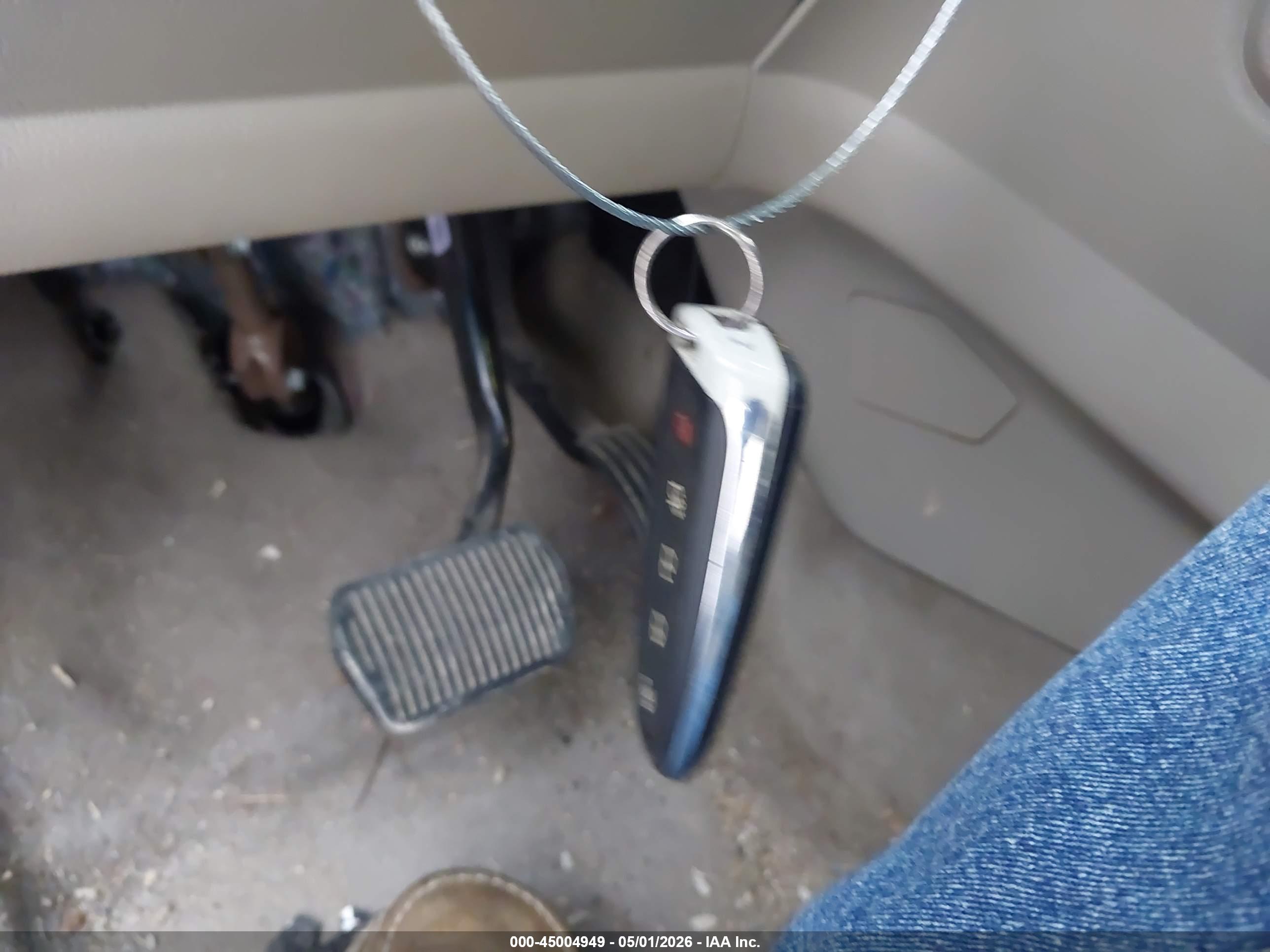 FORD ESCAPE image 11