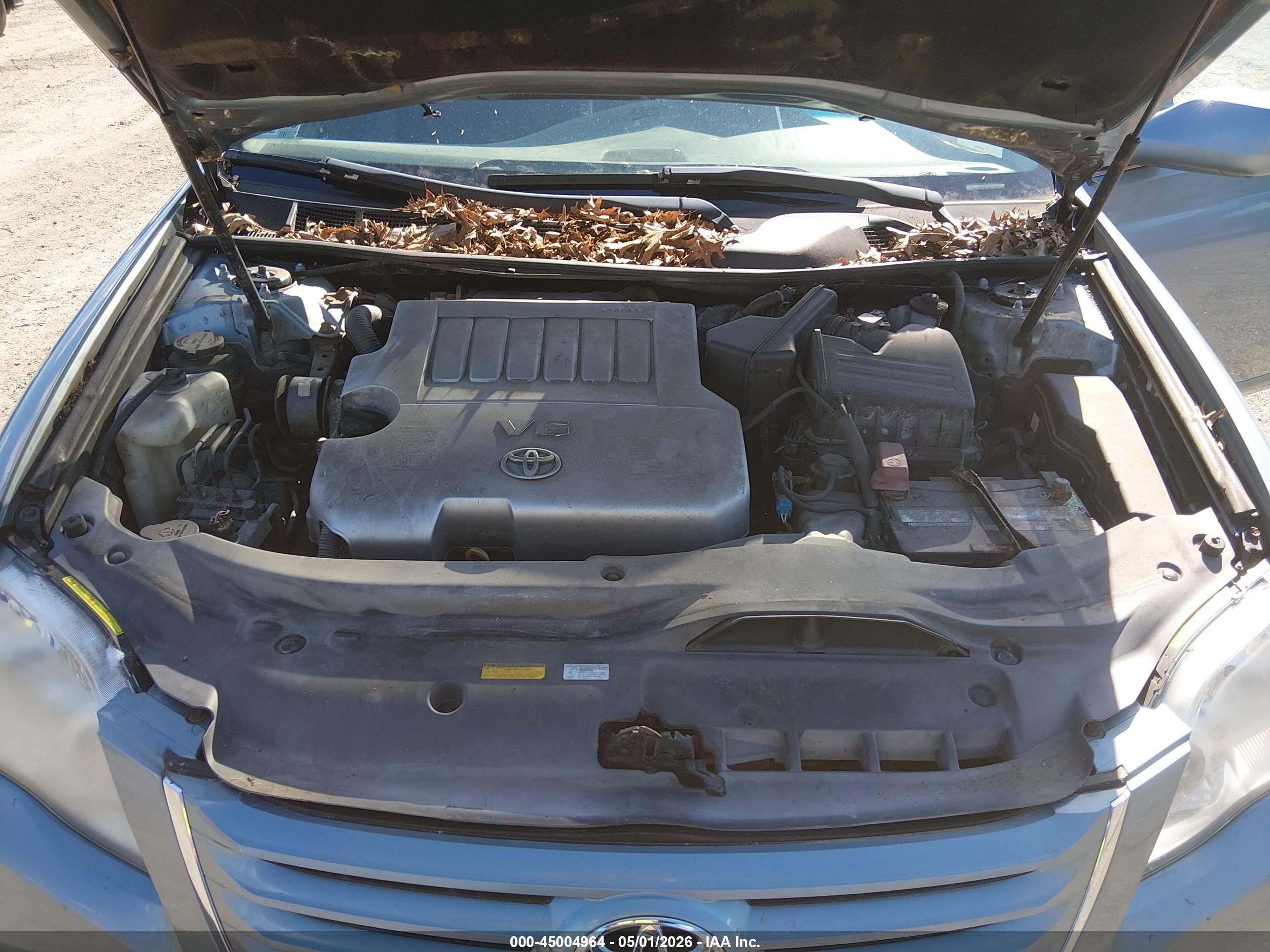 TOYOTA AVALON image 10