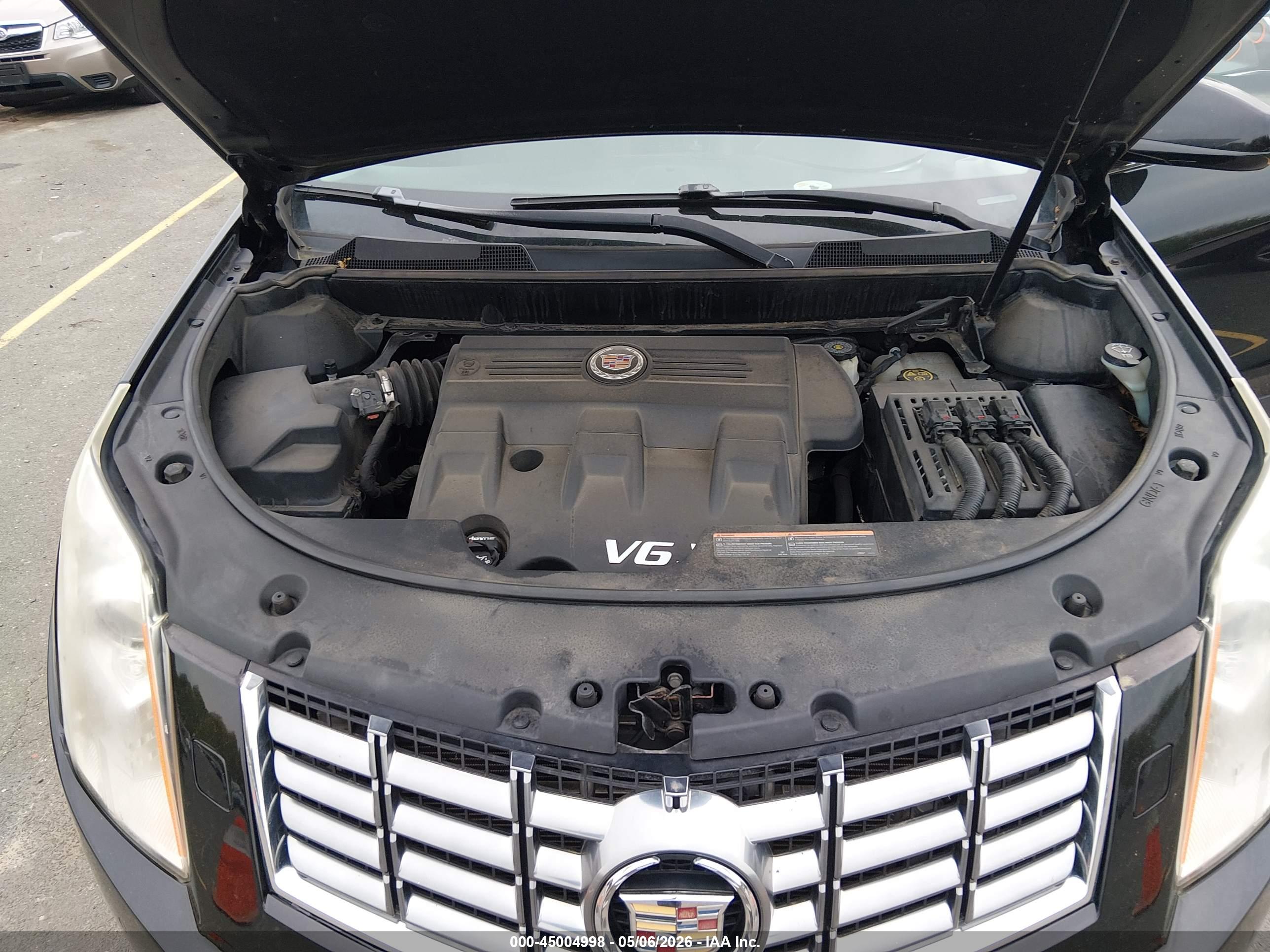 CADILLAC SRX image 10
