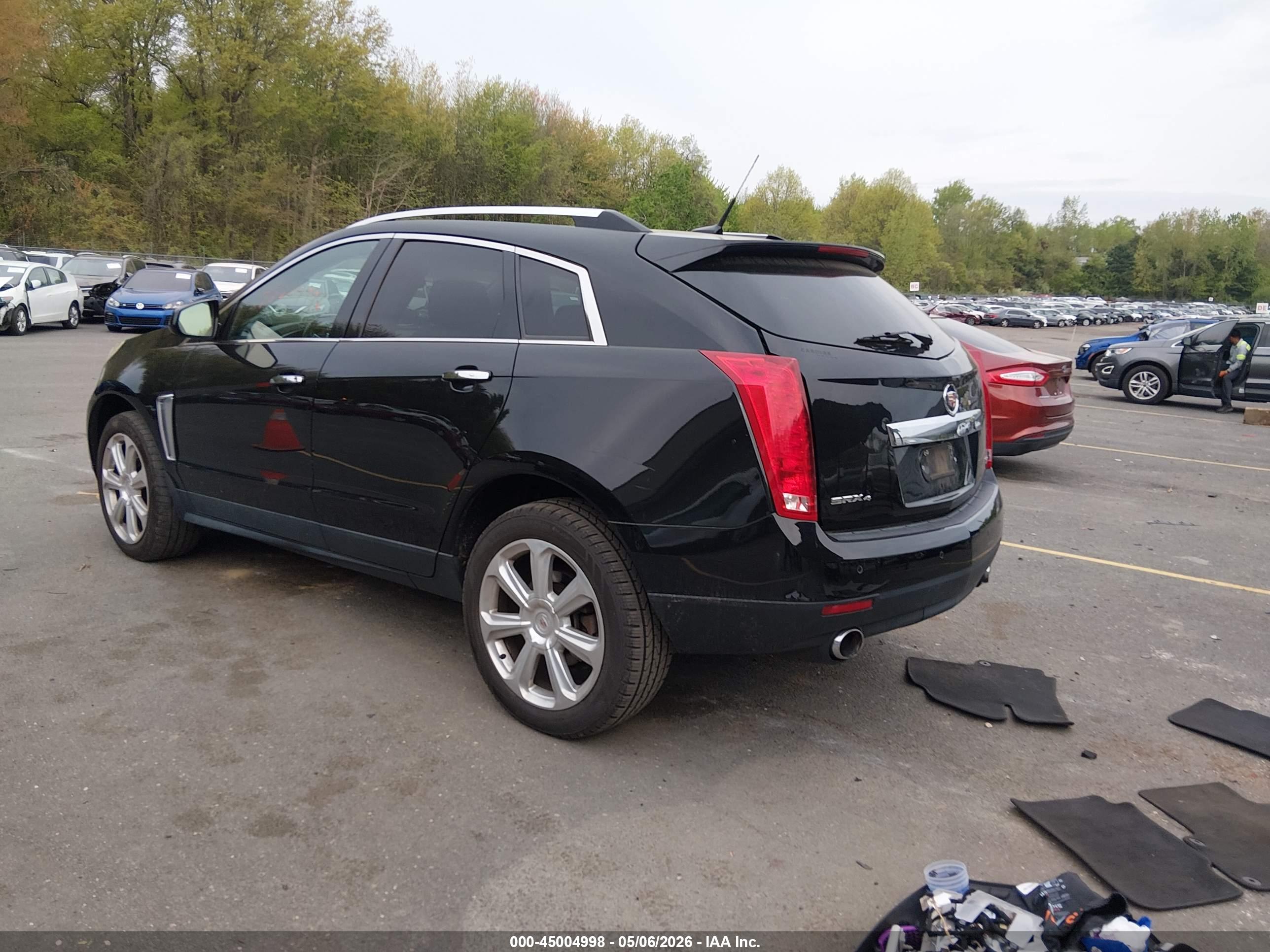 CADILLAC SRX image 3