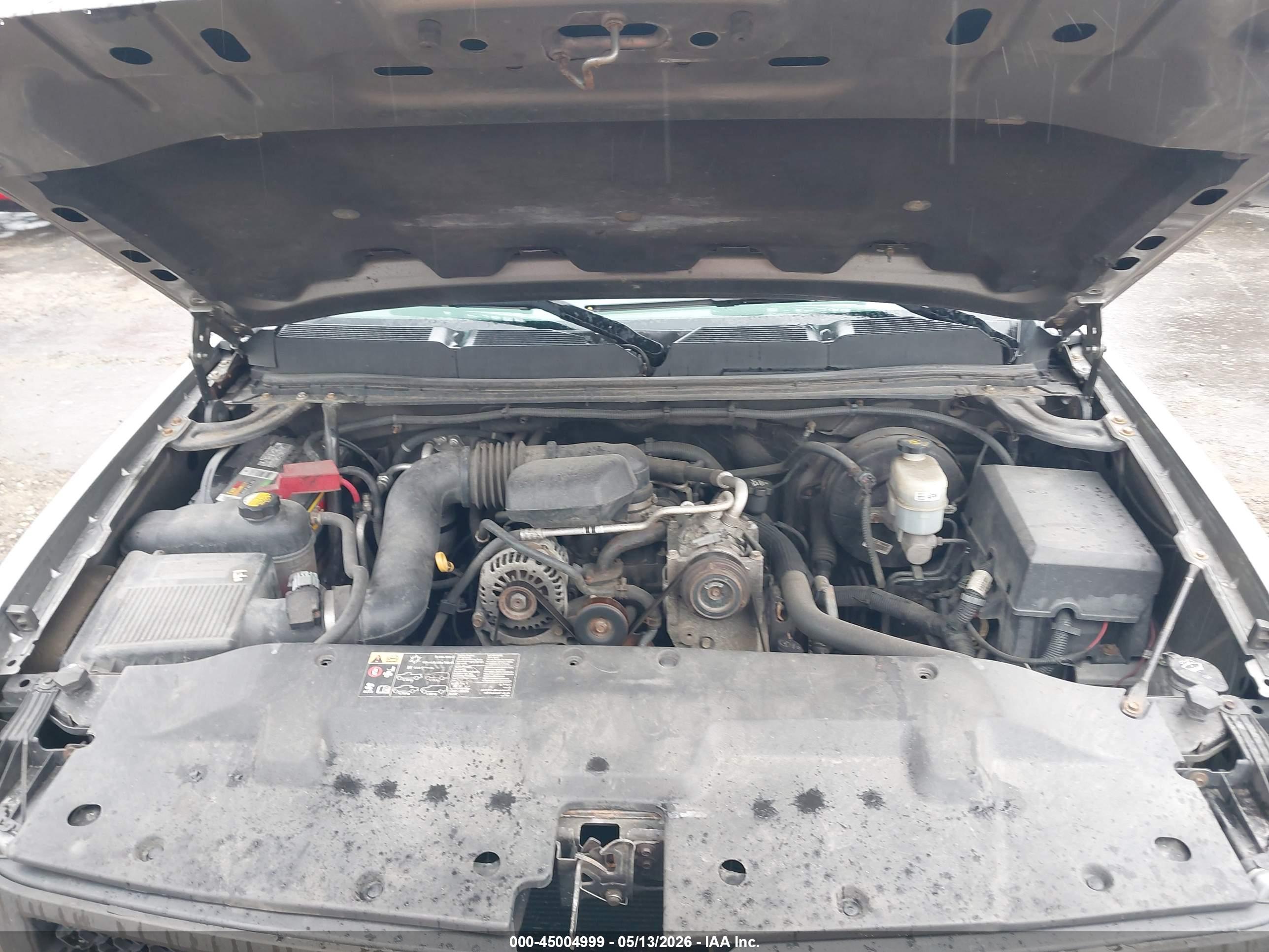 CHEVROLET SILVERADO image 10