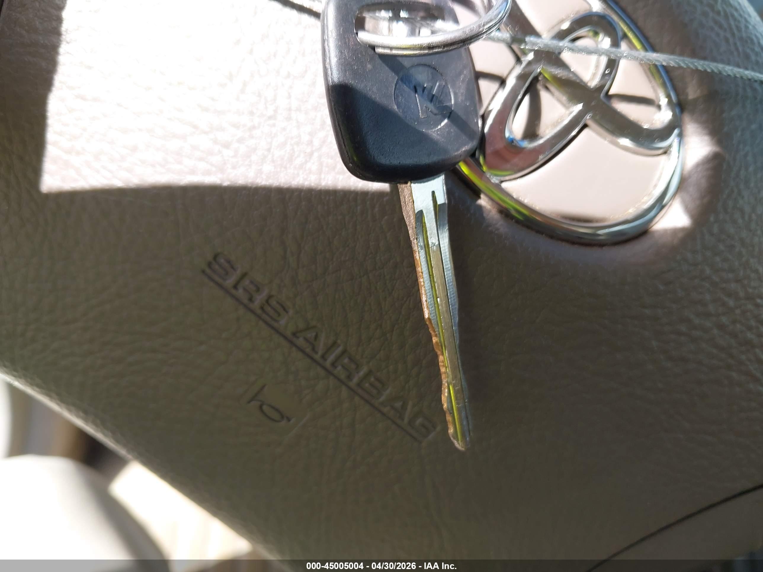TOYOTA CAMRY image 11