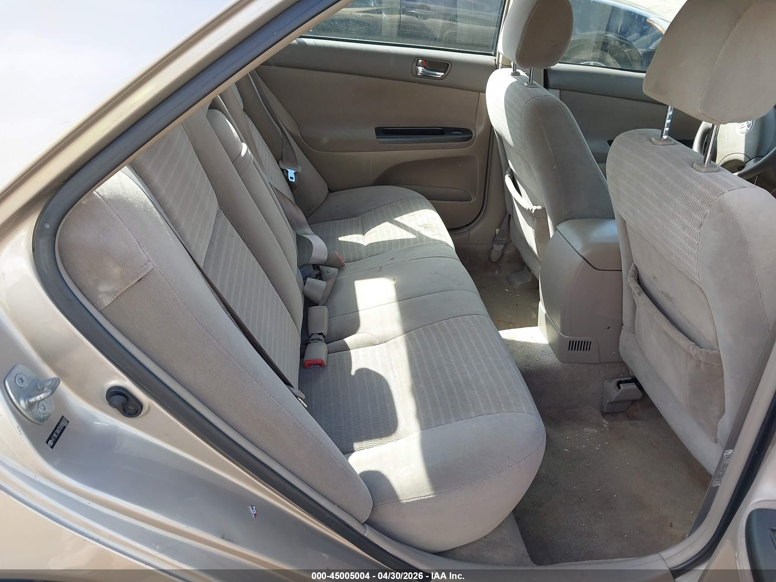 TOYOTA CAMRY image 8