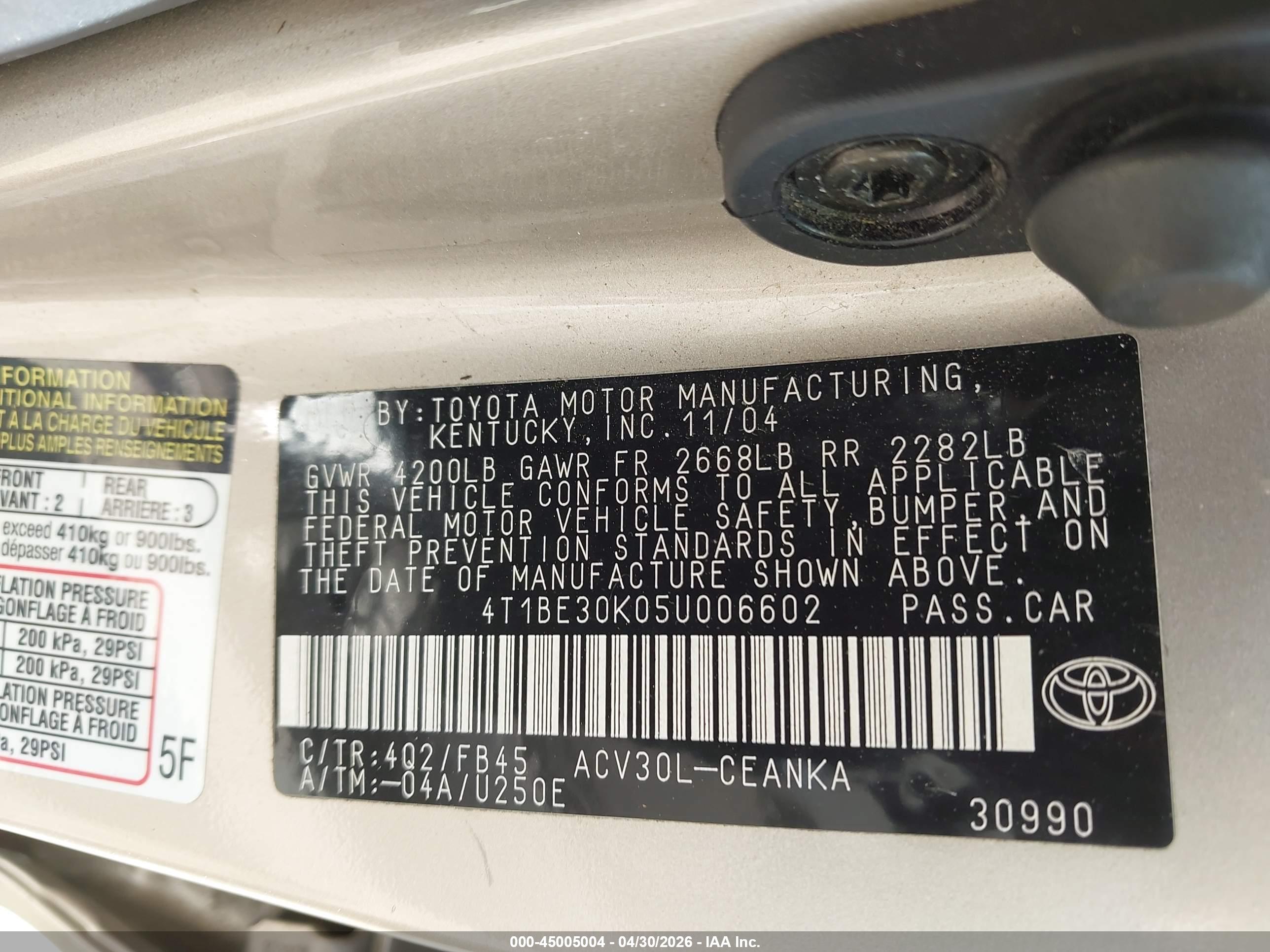 TOYOTA CAMRY image 9