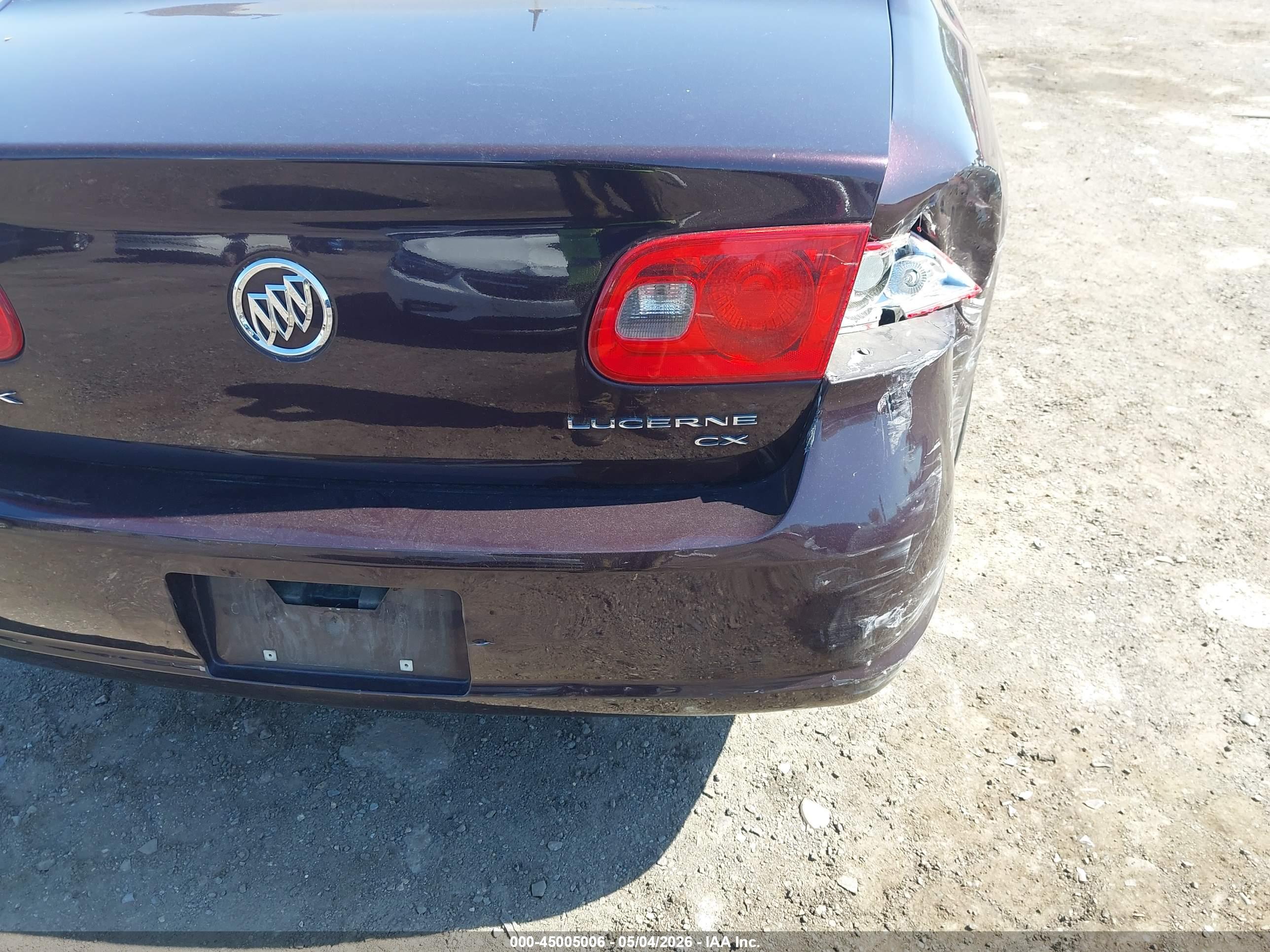 BUICK LUCERNE image 6