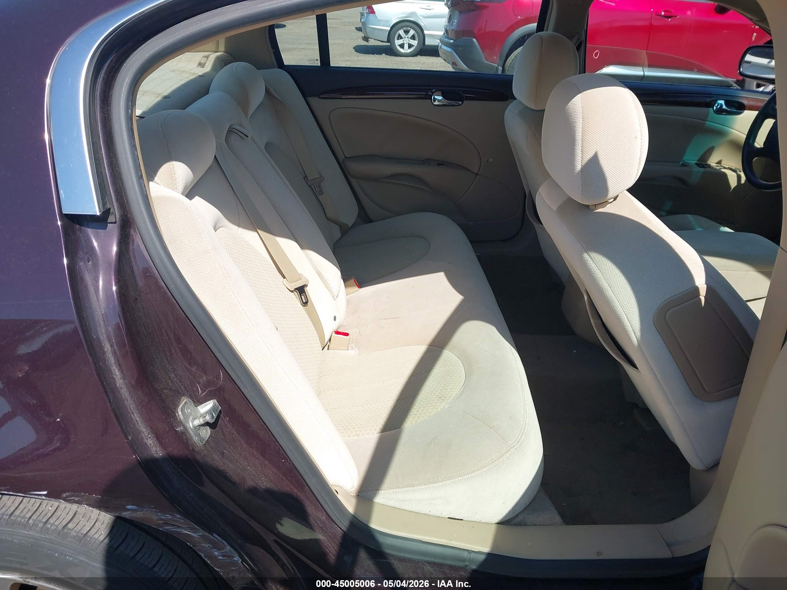 BUICK LUCERNE image 8