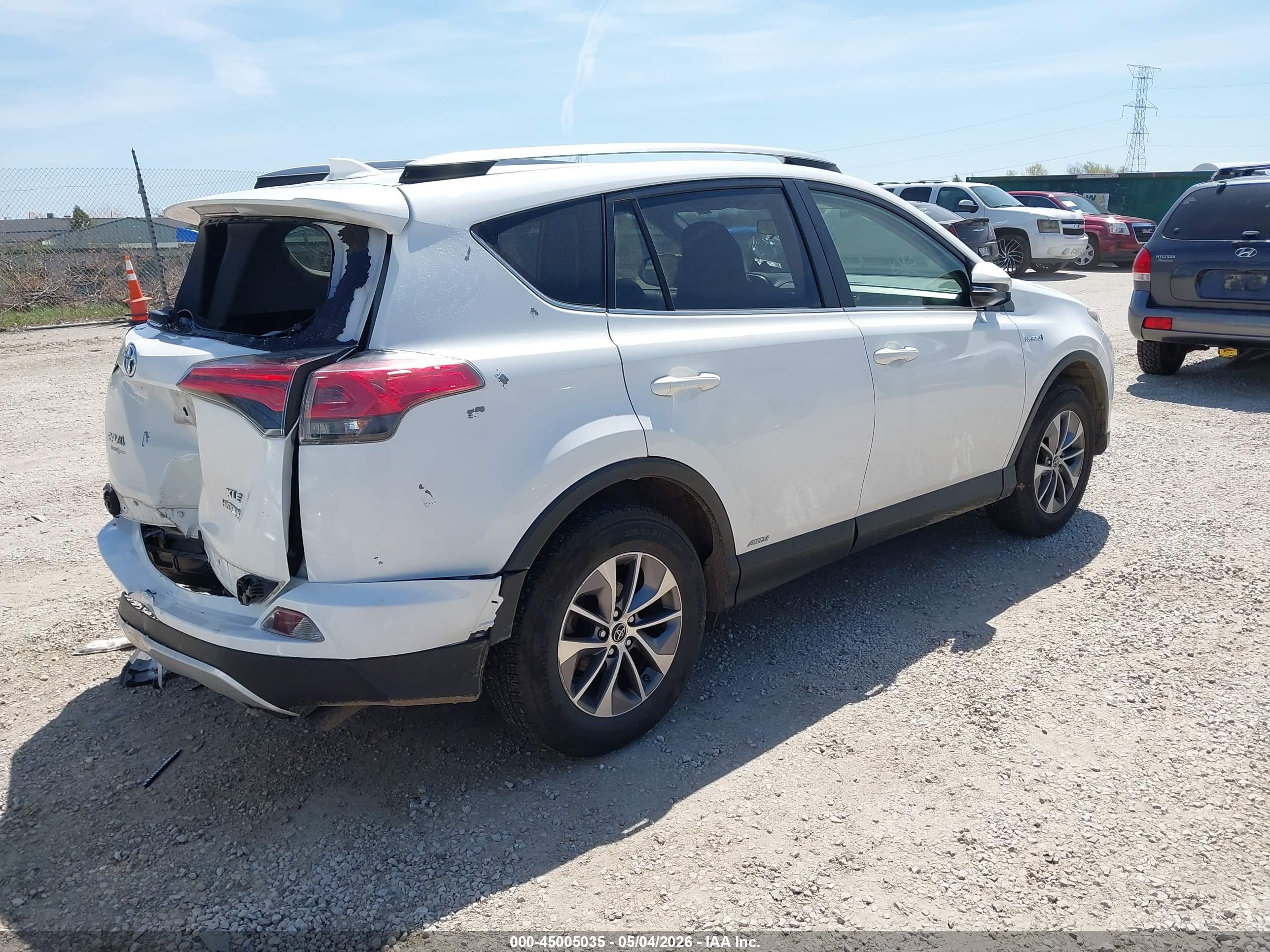 TOYOTA RAV4 image 4