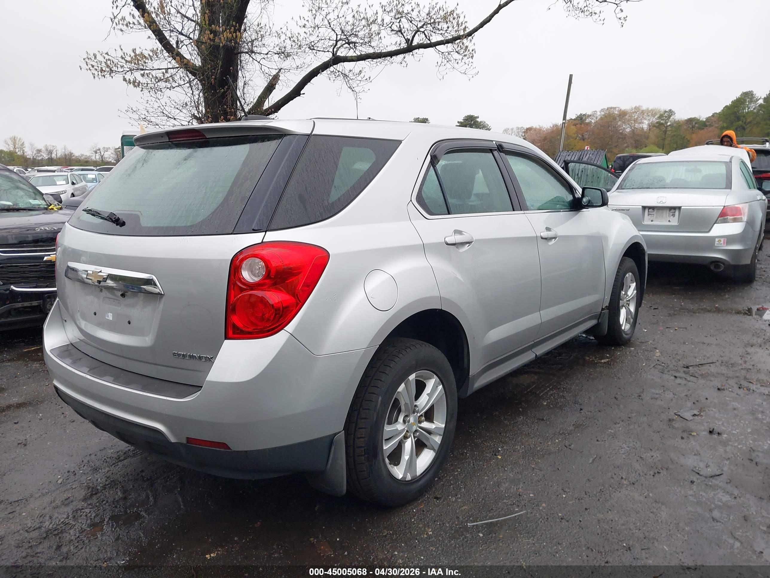 CHEVROLET EQUINOX image 4