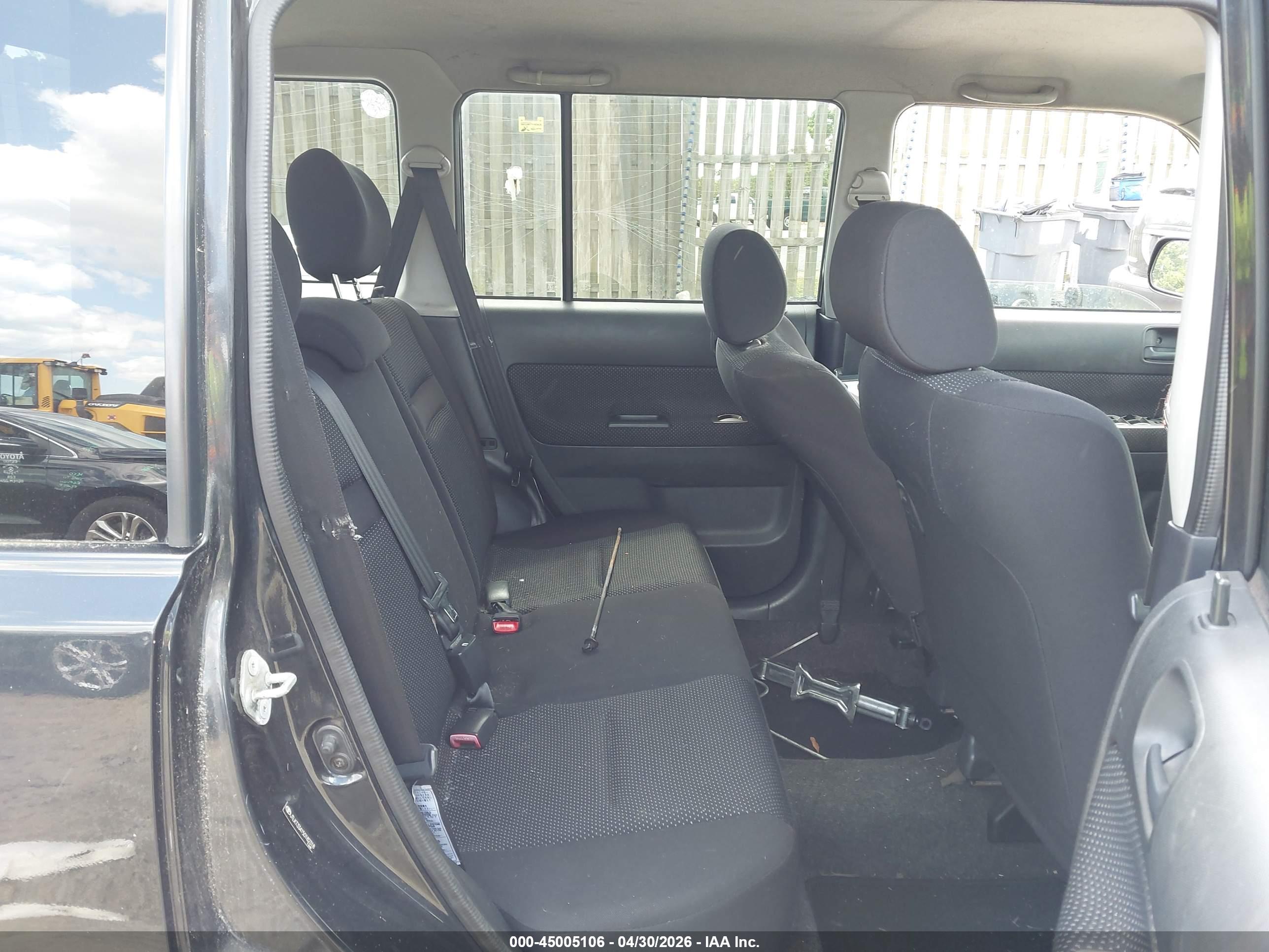 SCION XB image 8