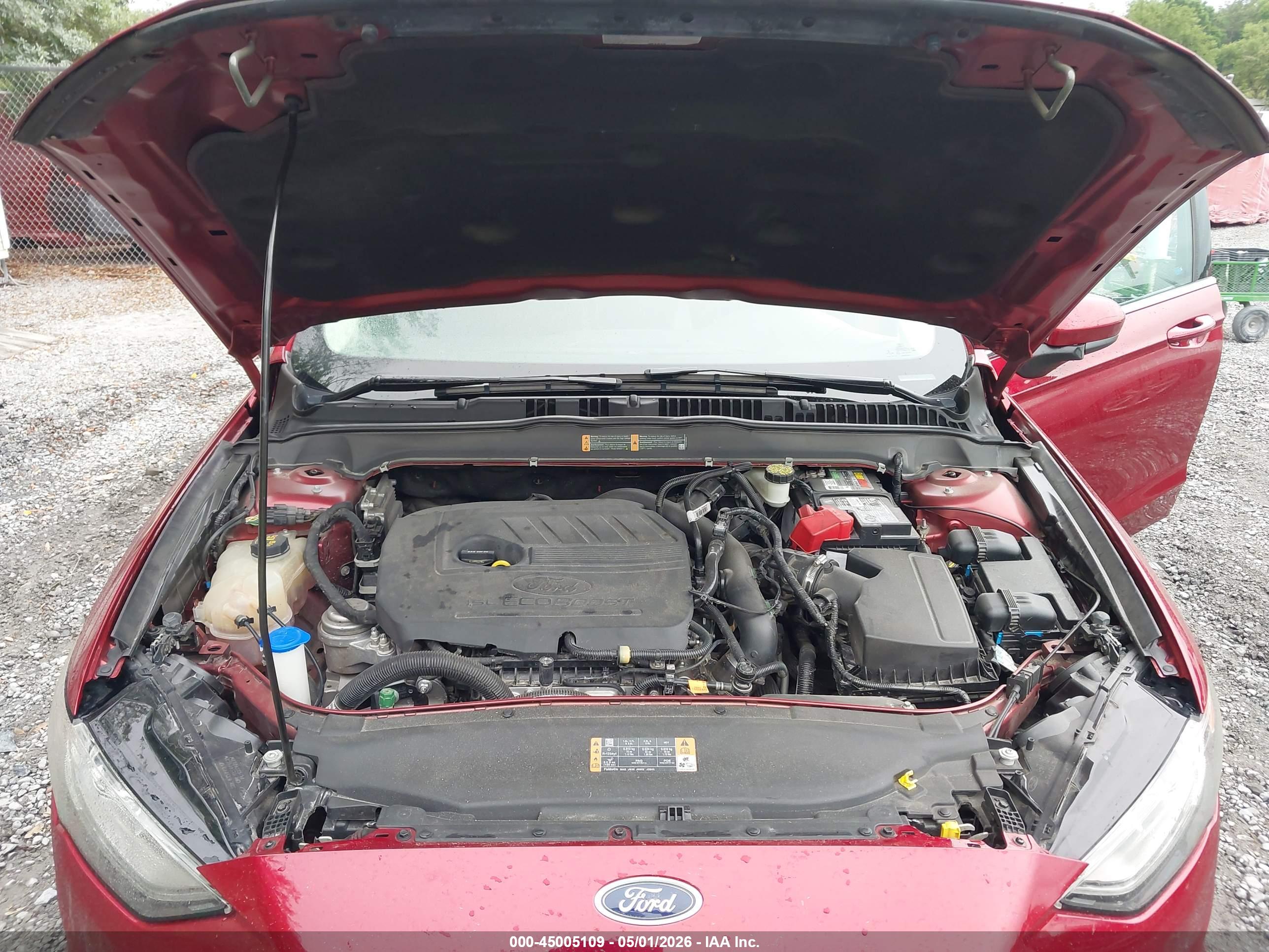 FORD FUSION image 10