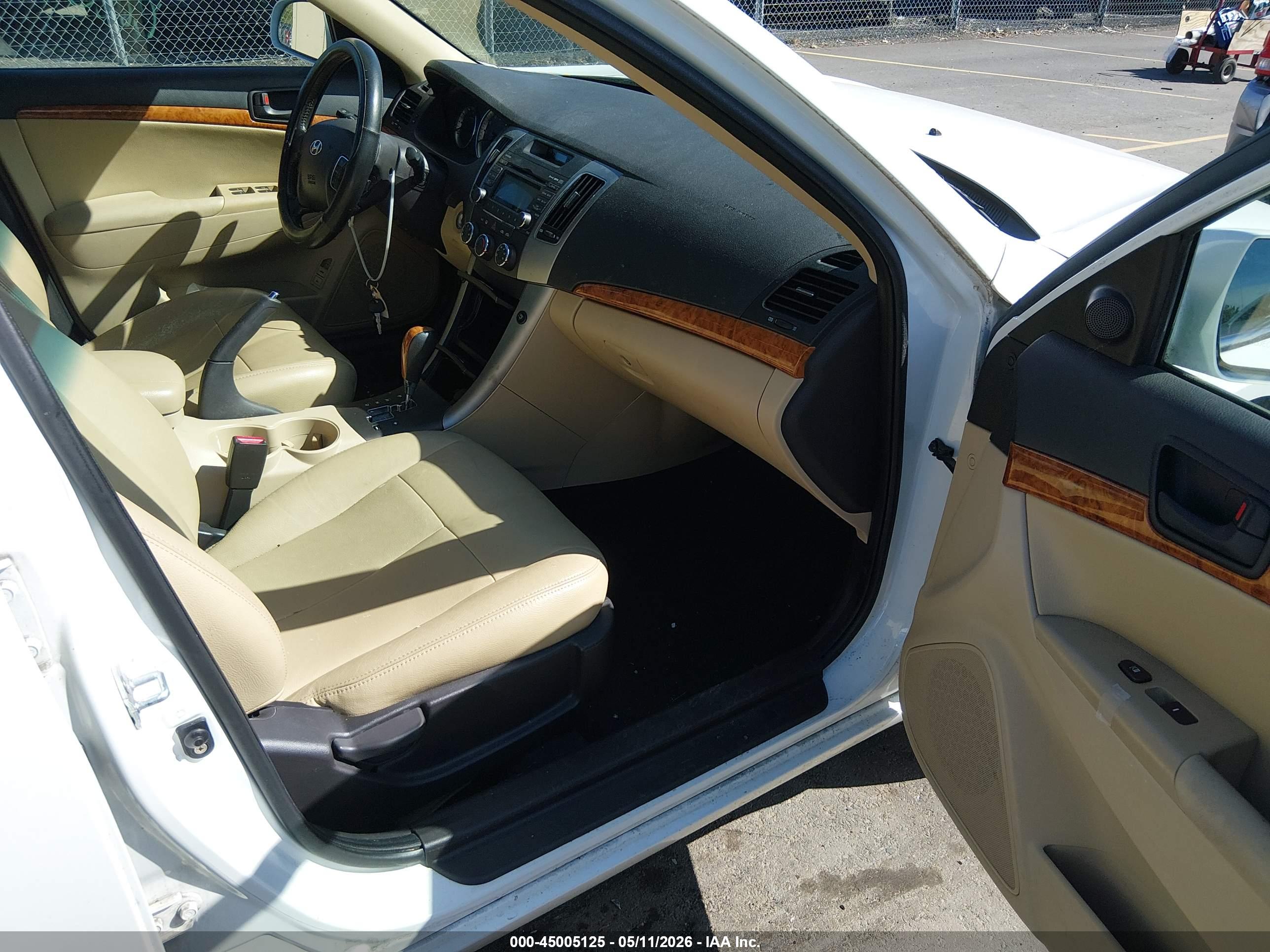 HYUNDAI SONATA image 5