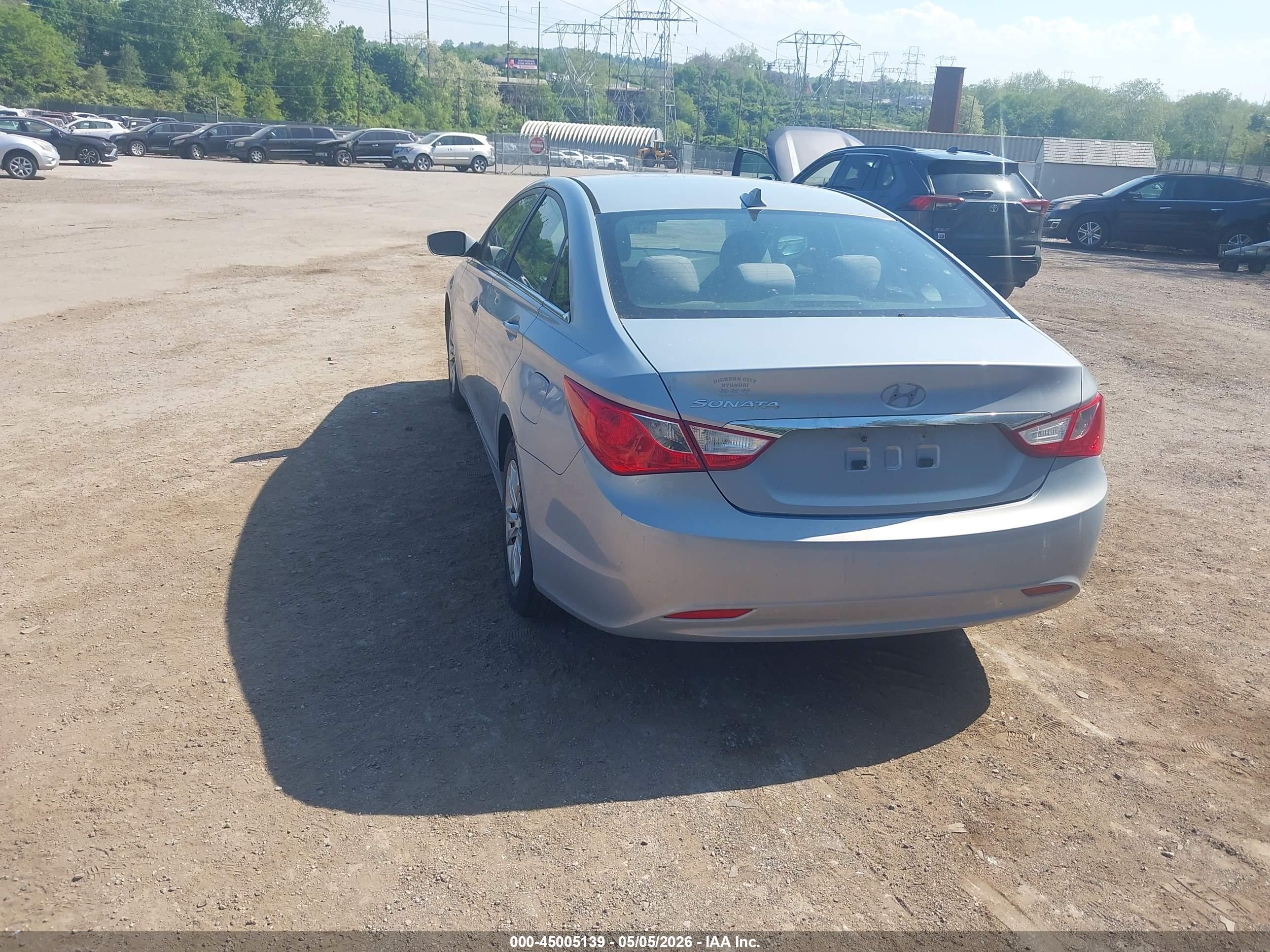 HYUNDAI SONATA image 3