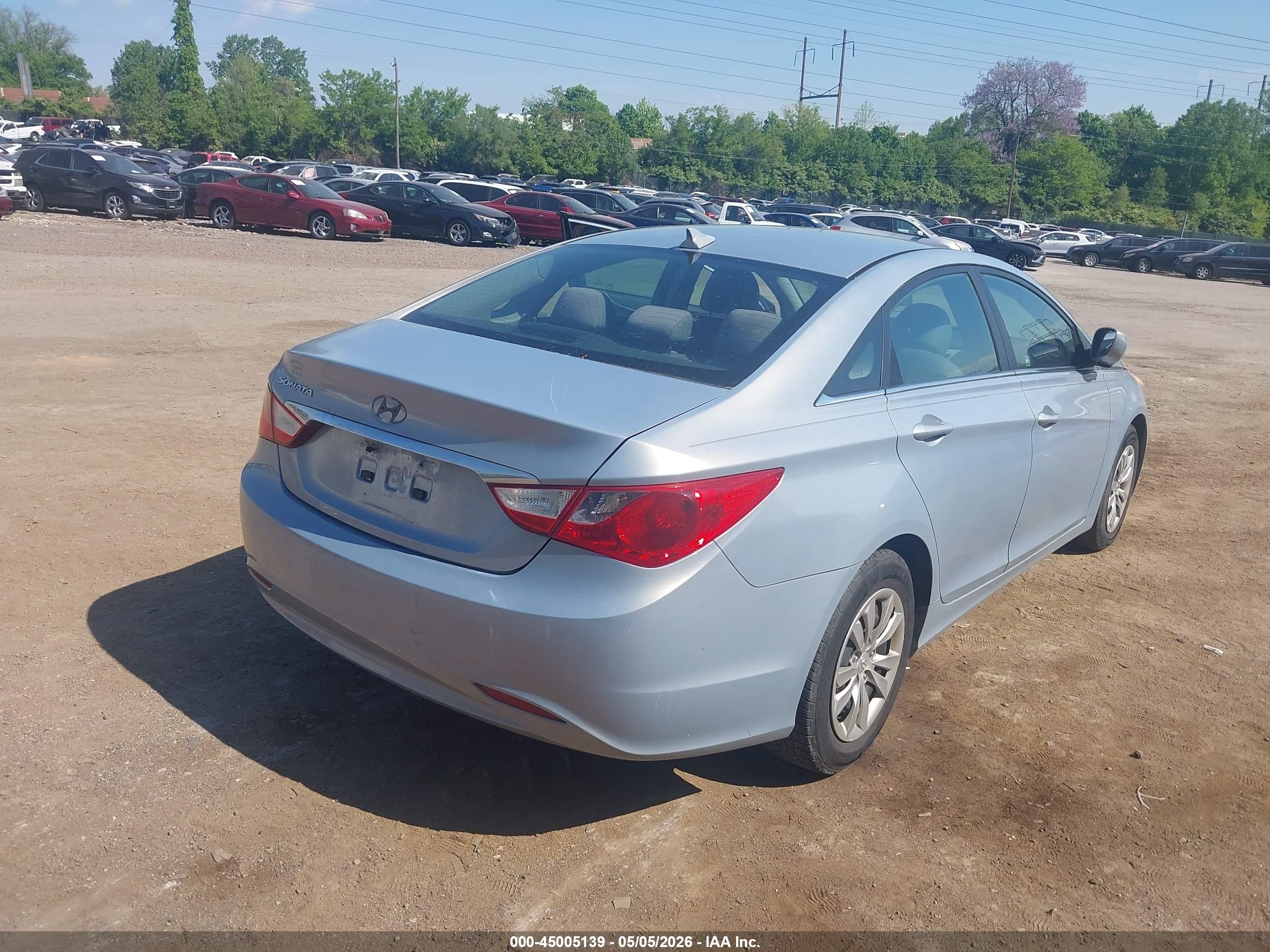HYUNDAI SONATA image 4