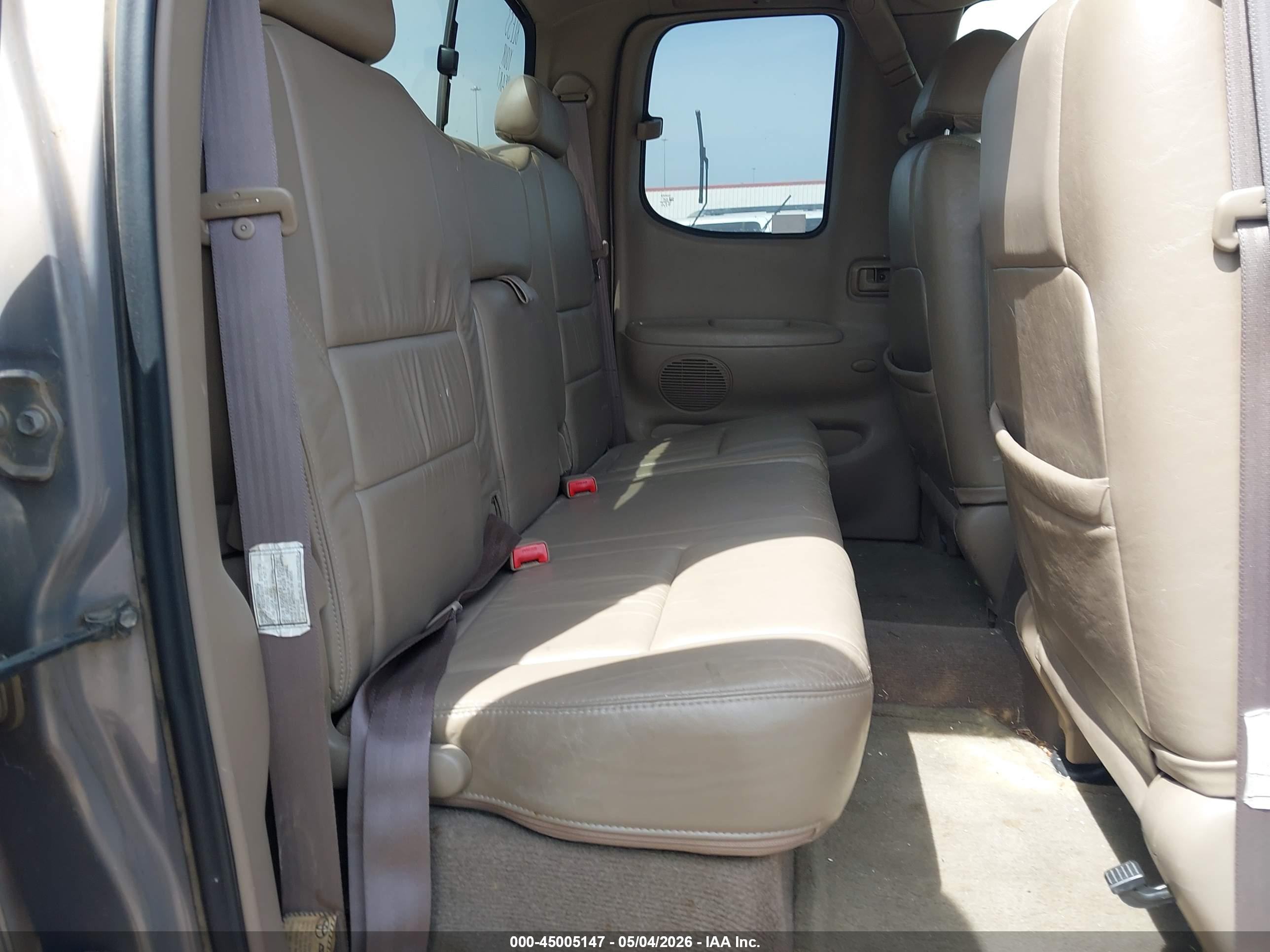 TOYOTA TUNDRA image 8