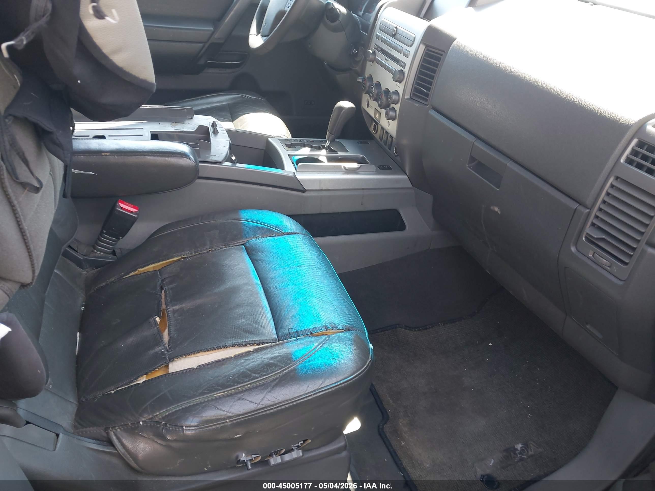 NISSAN ARMADA image 5