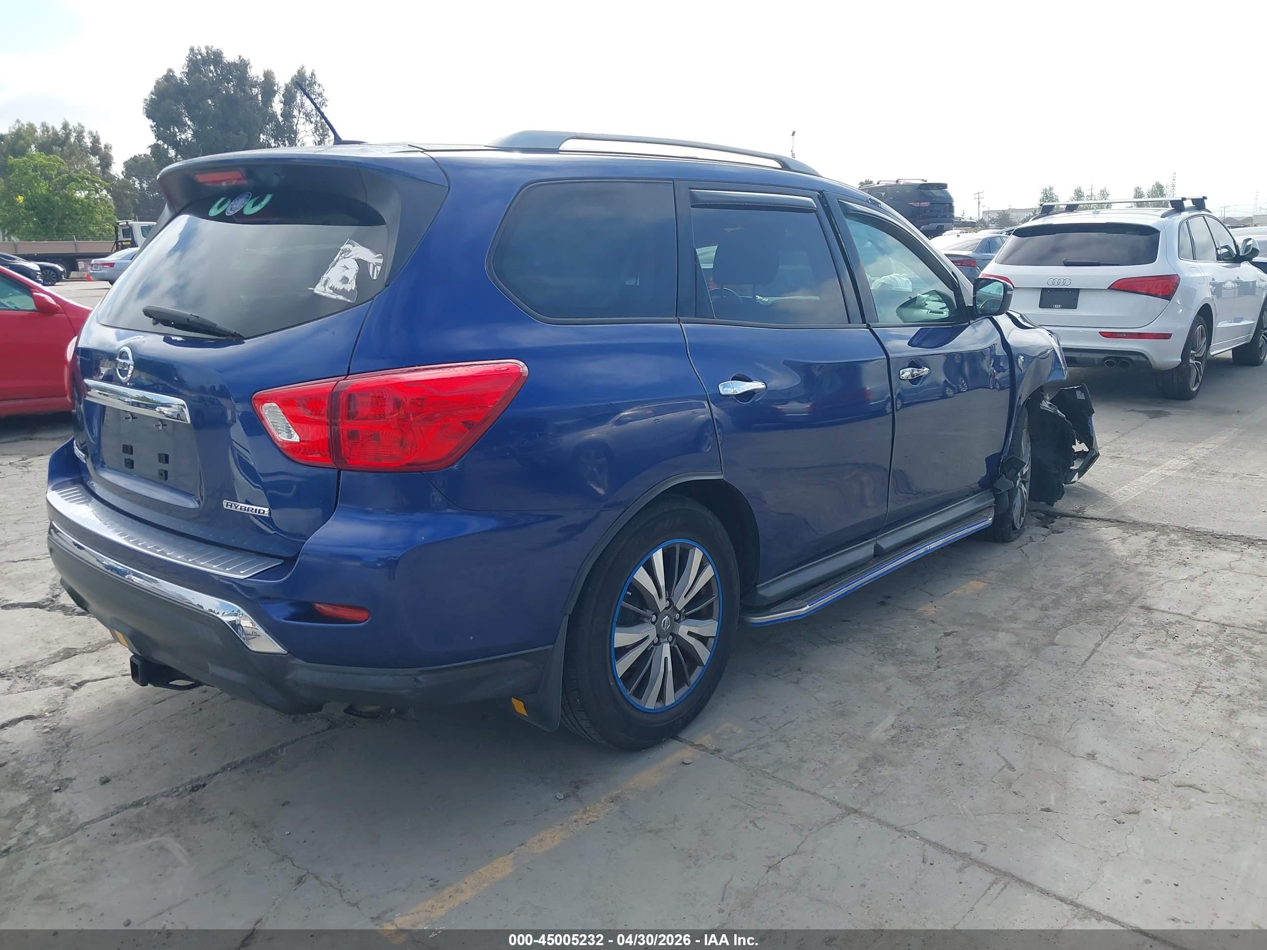NISSAN PATHFINDER image 4