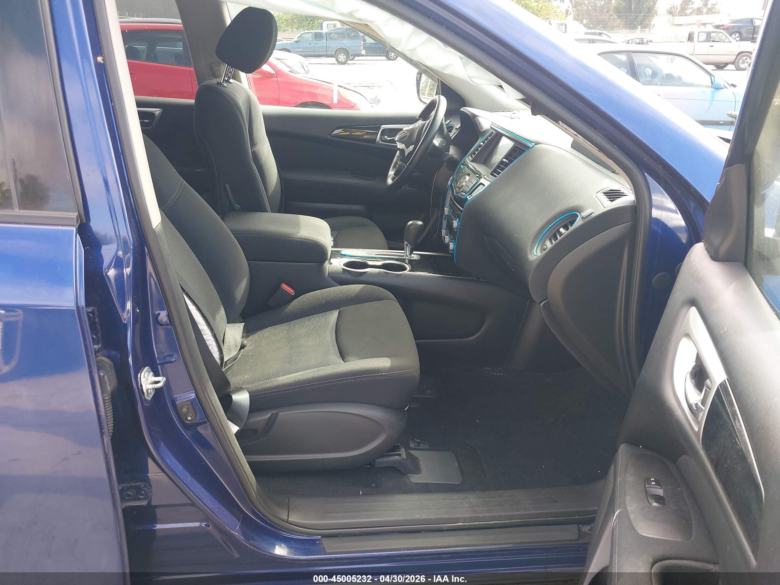 NISSAN PATHFINDER image 5