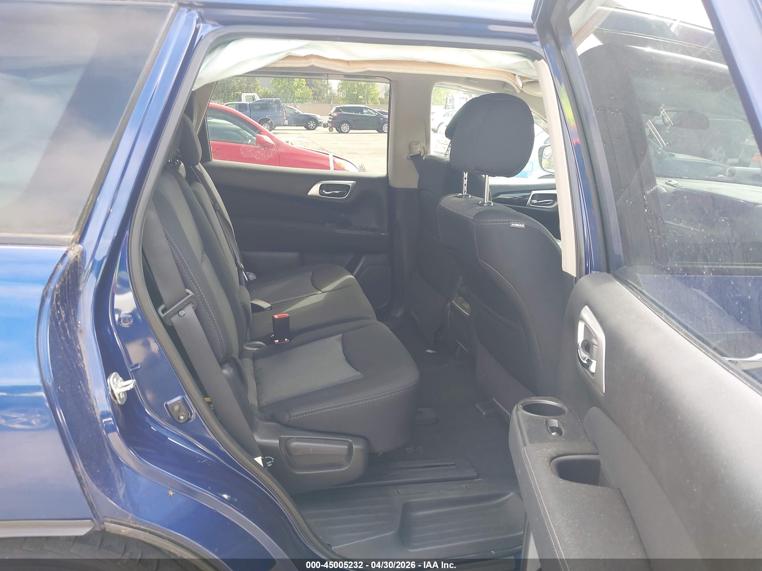 NISSAN PATHFINDER image 8