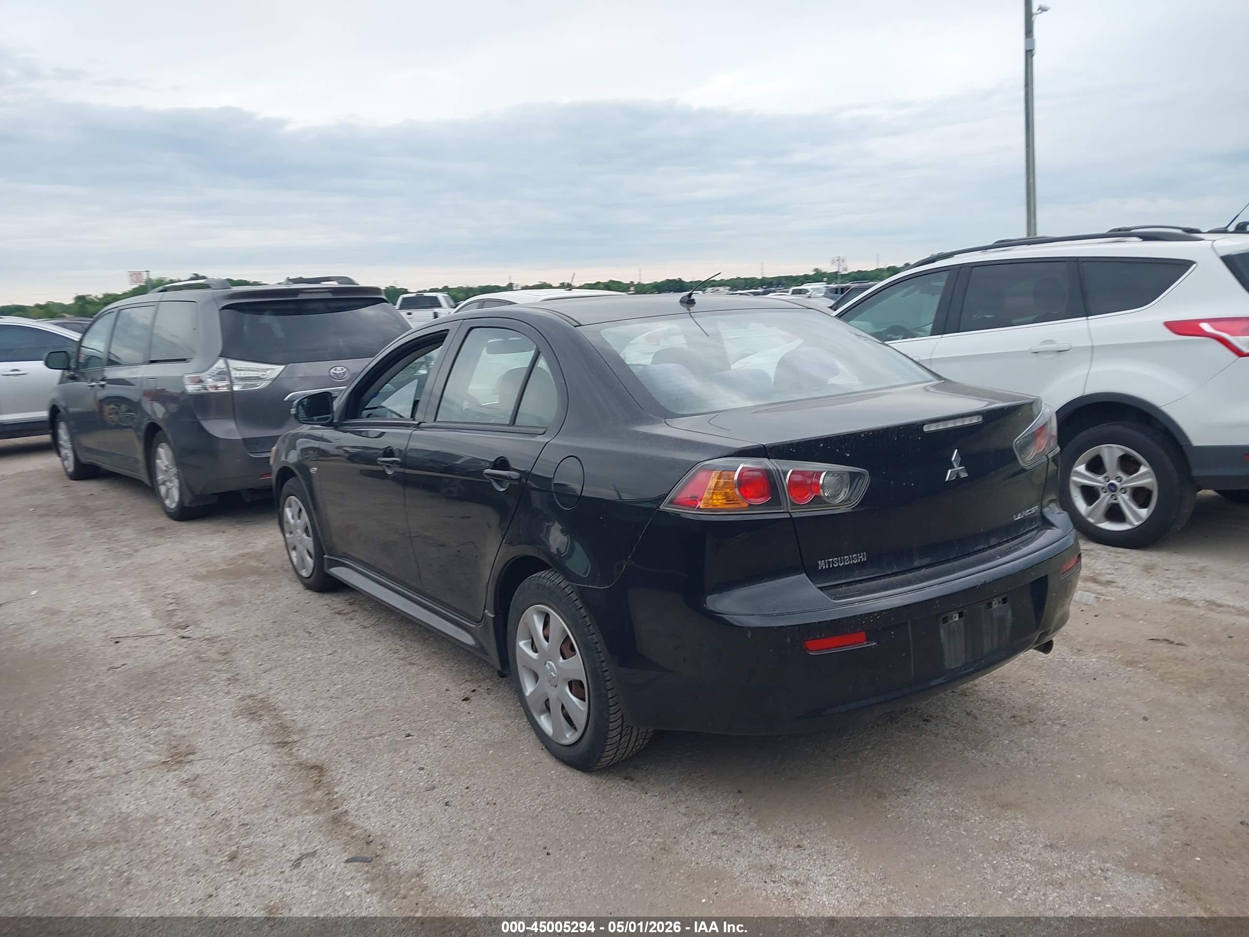MITSUBISHI LANCER image 3