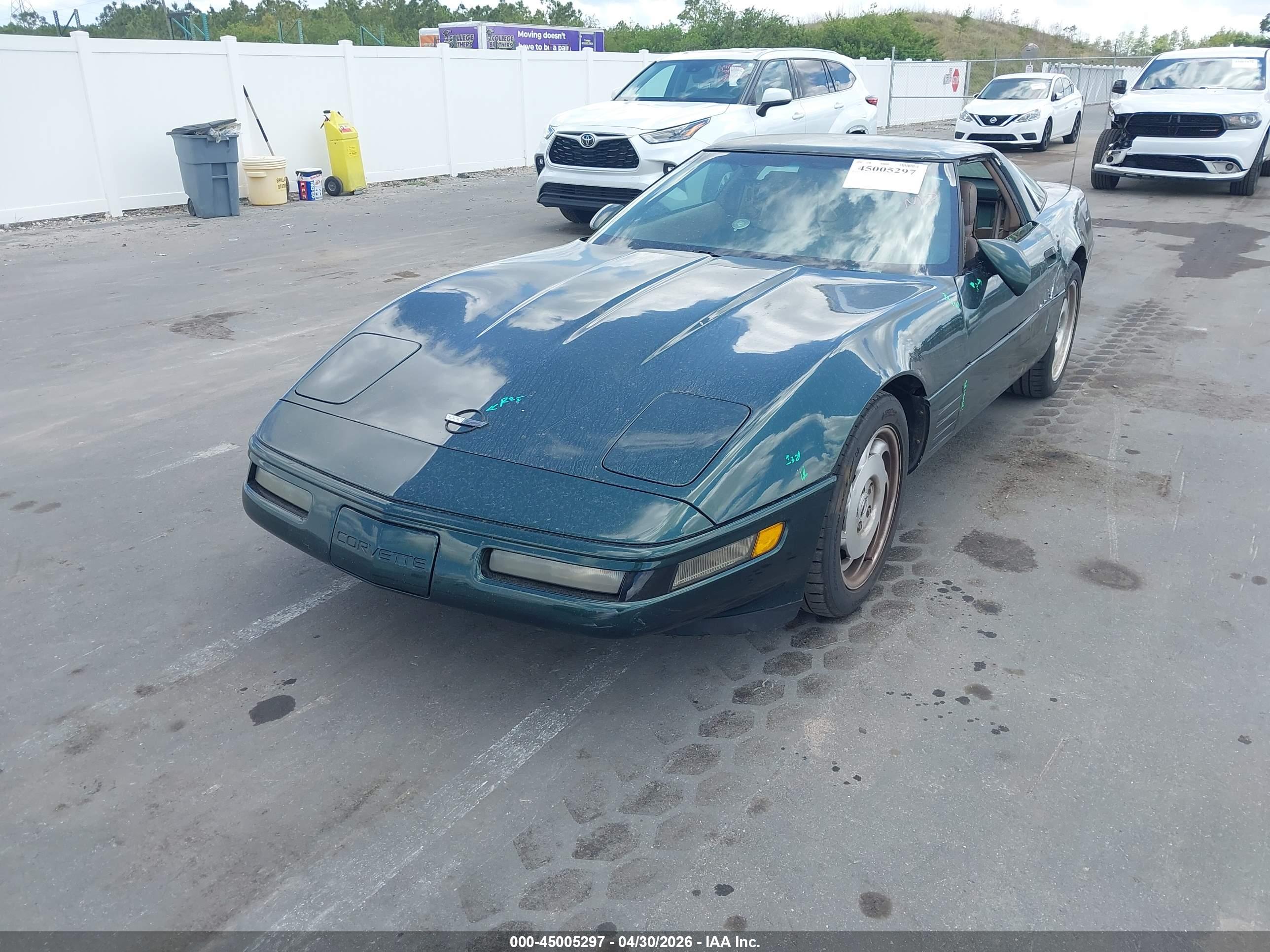 CHEVROLET CORVETTE image 2