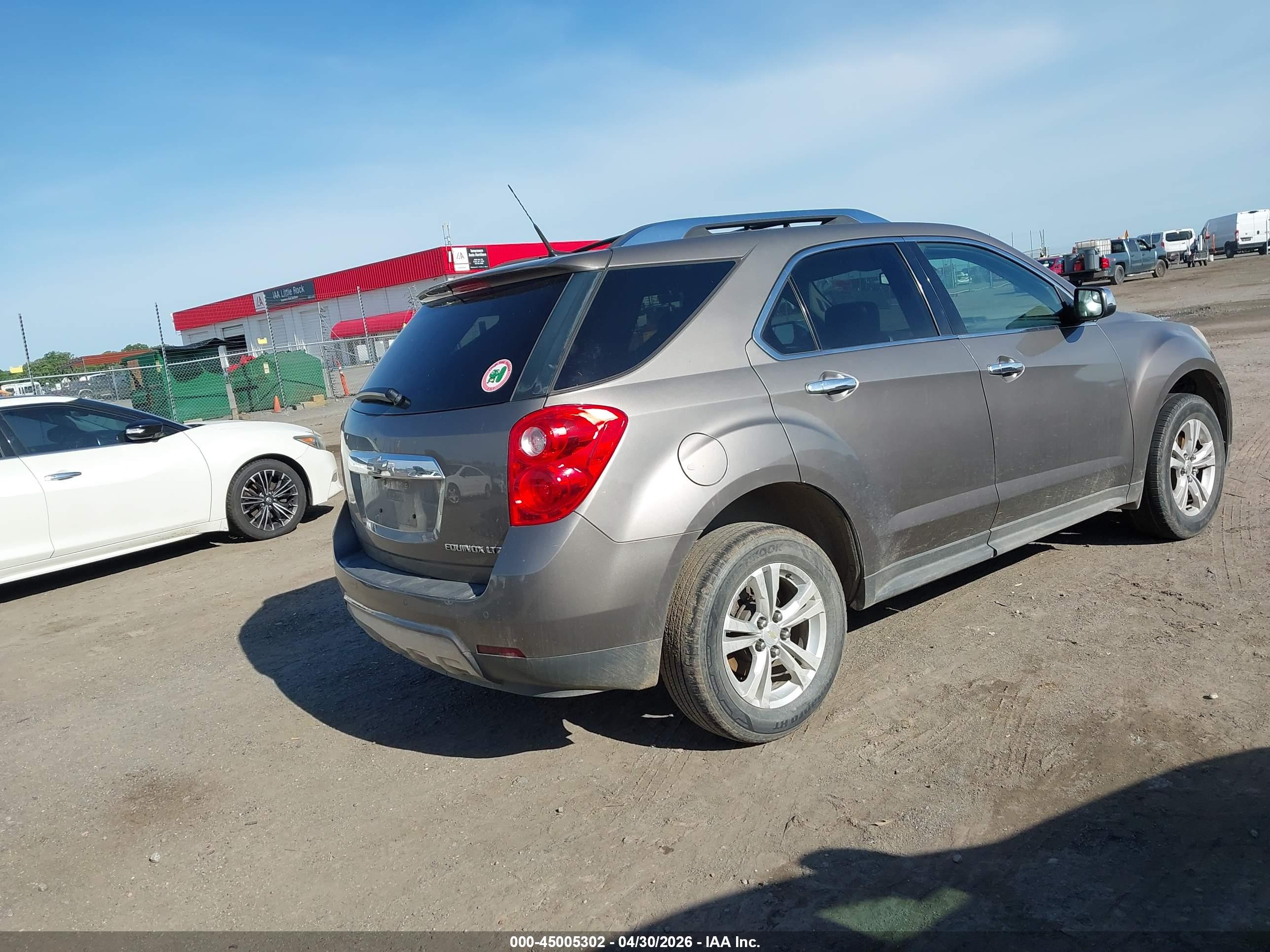 CHEVROLET EQUINOX image 4