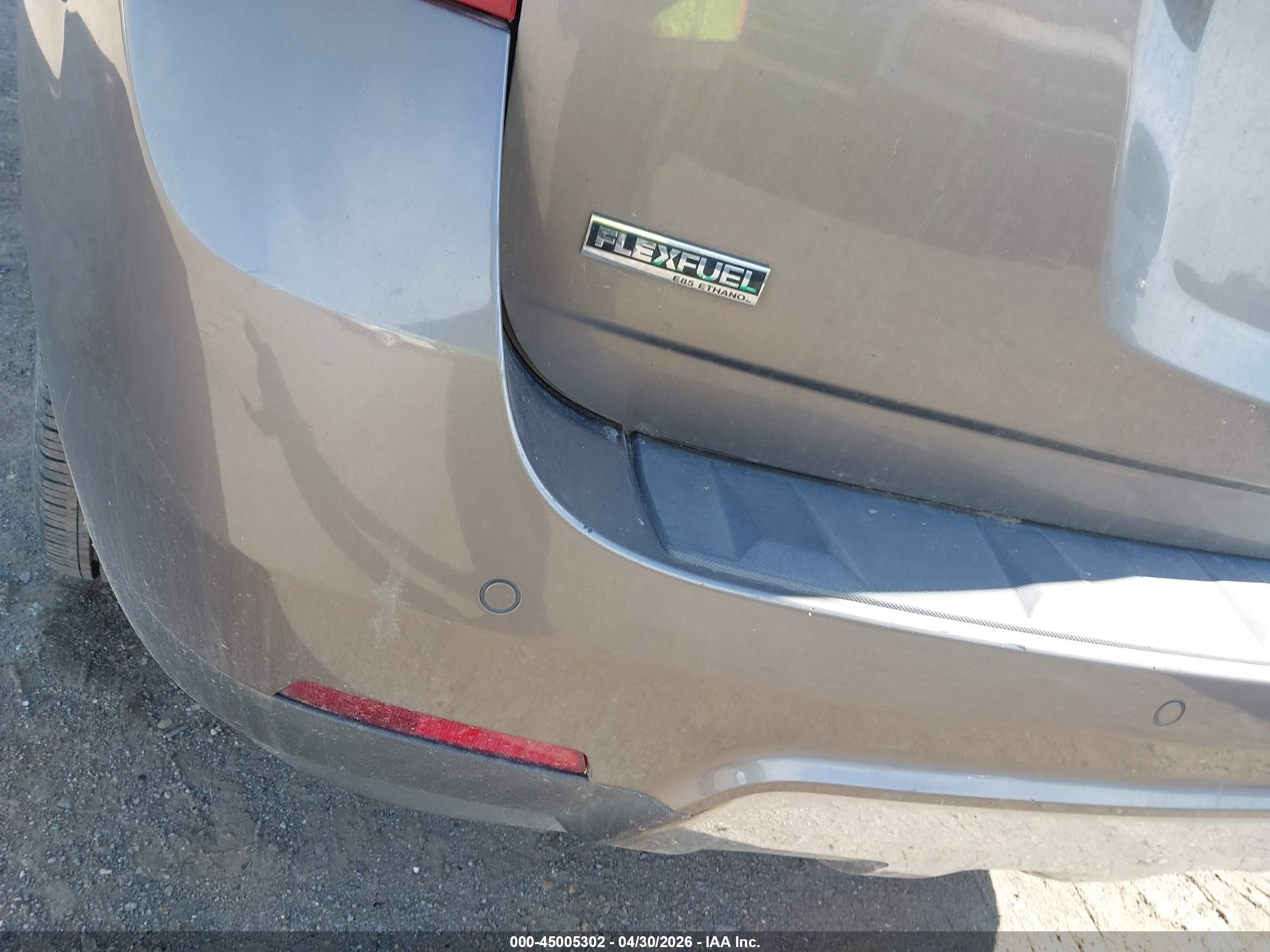 CHEVROLET EQUINOX image 6