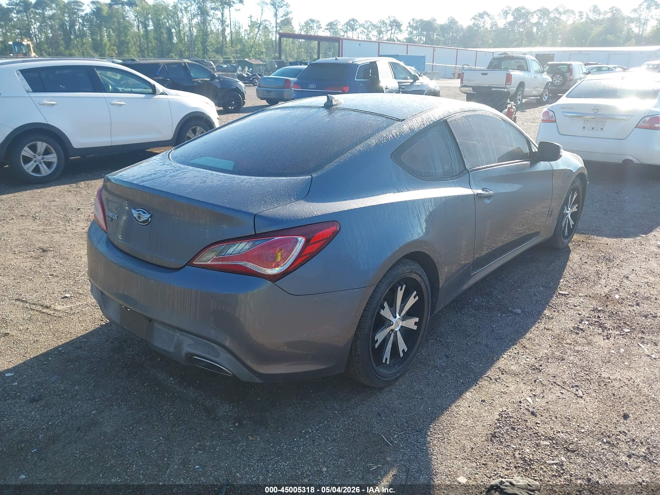 HYUNDAI GENESIS image 4