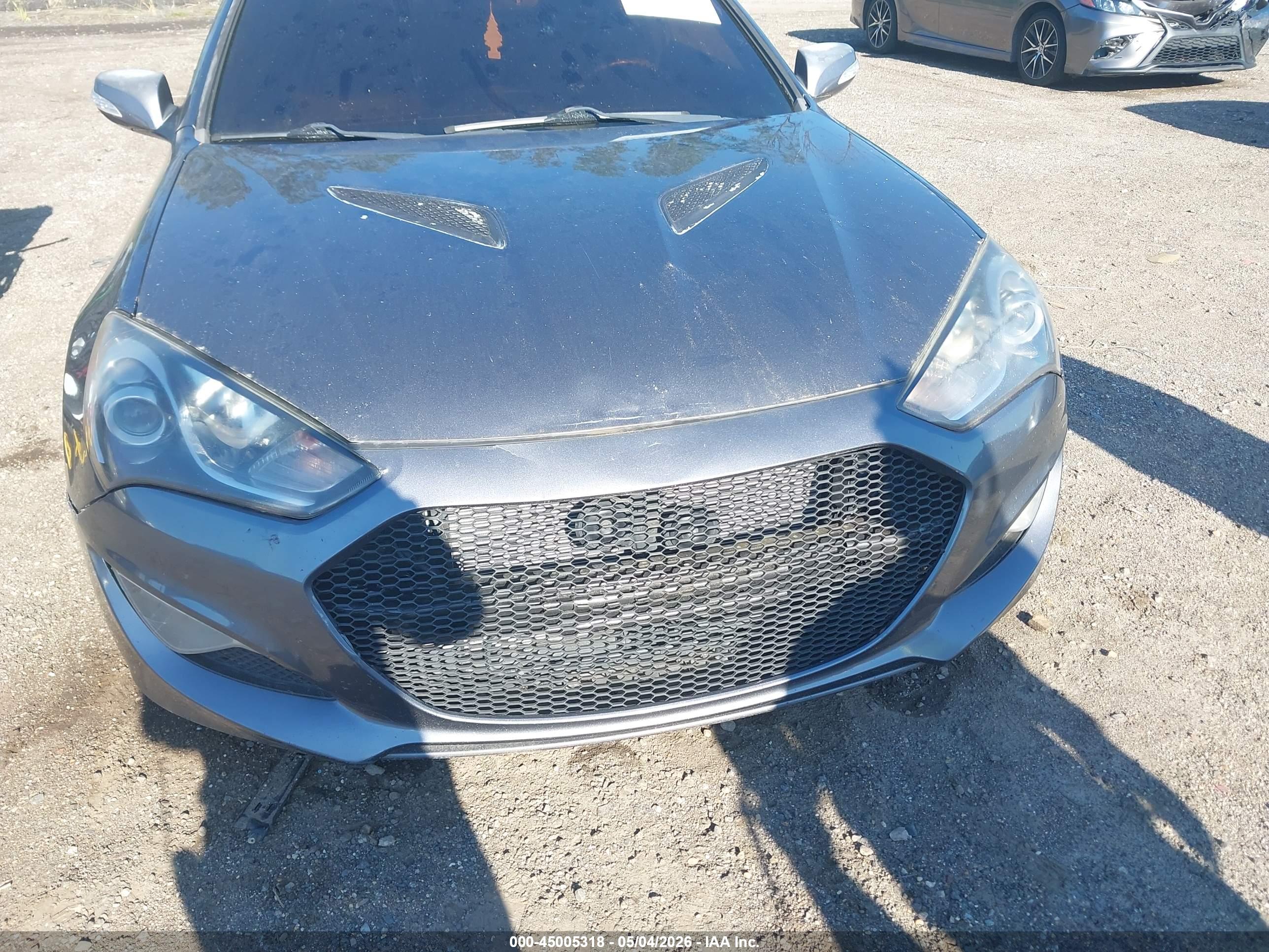 HYUNDAI GENESIS image 6