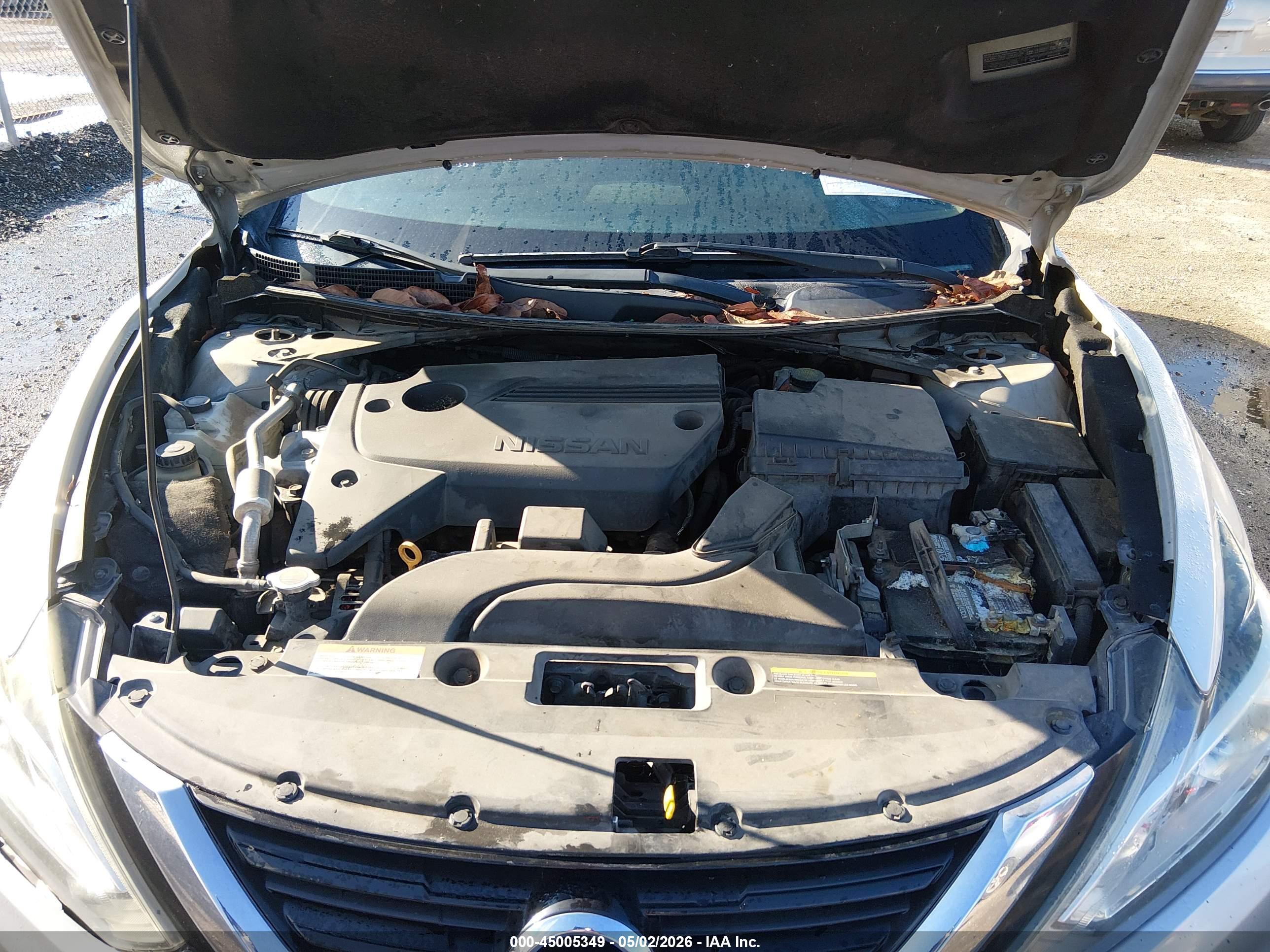 NISSAN ALTIMA image 10