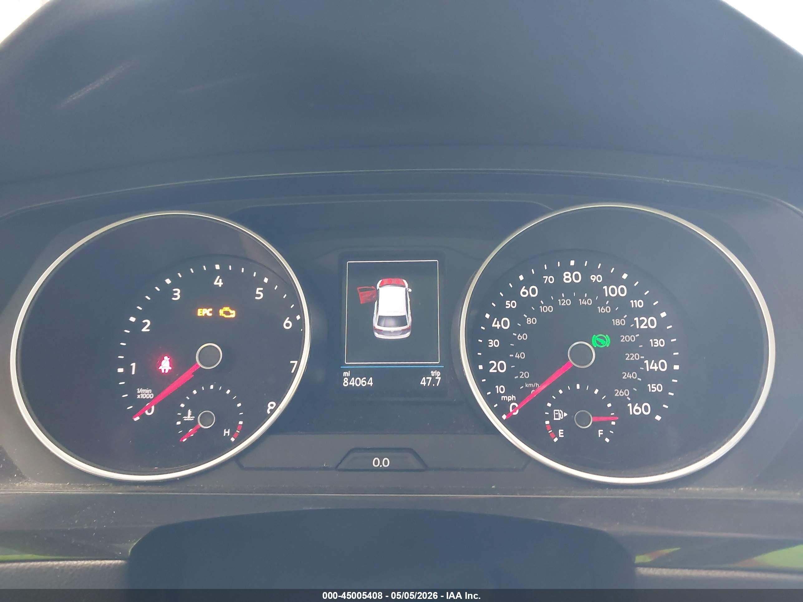 VOLKSWAGEN TIGUAN image 7