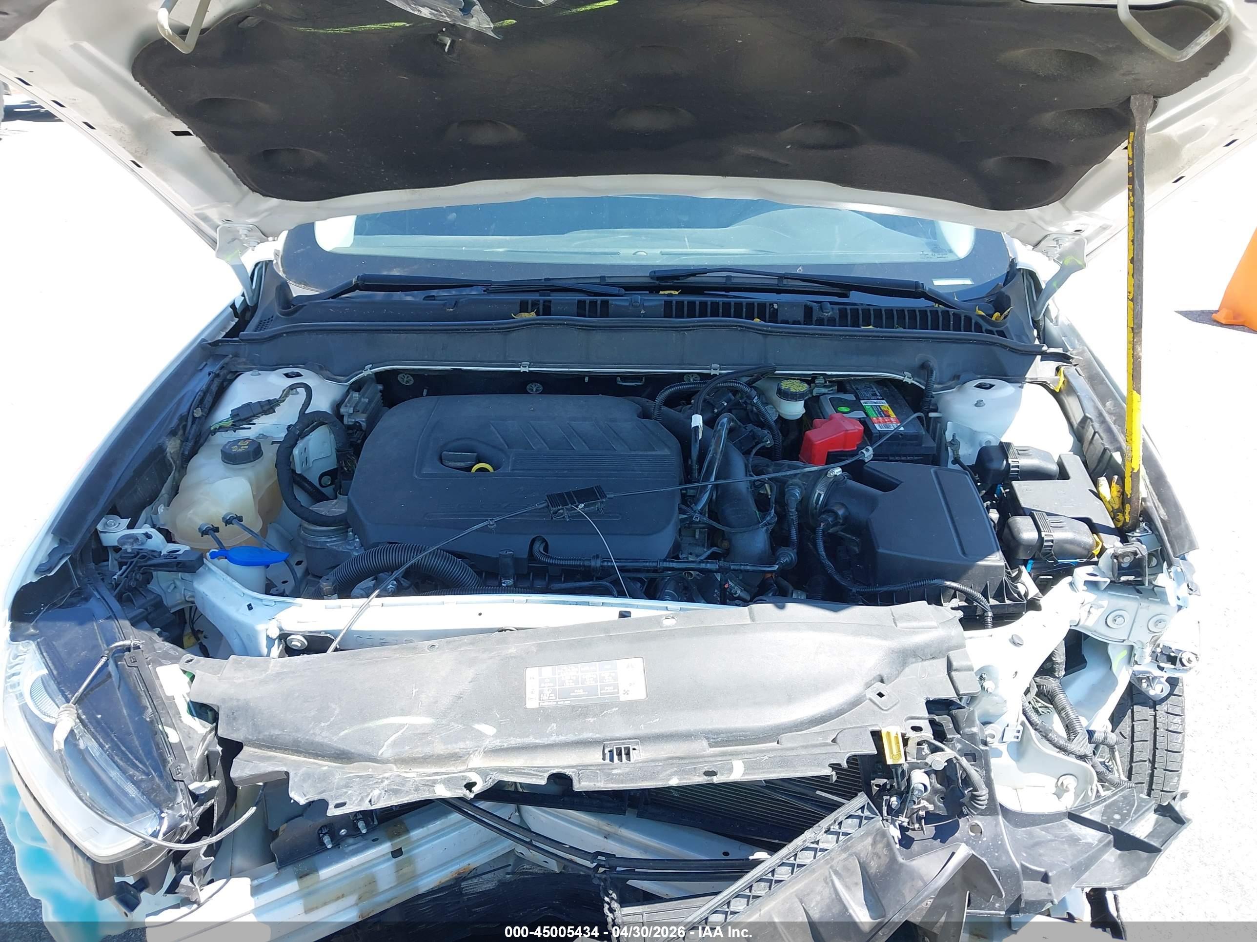 FORD FUSION image 10