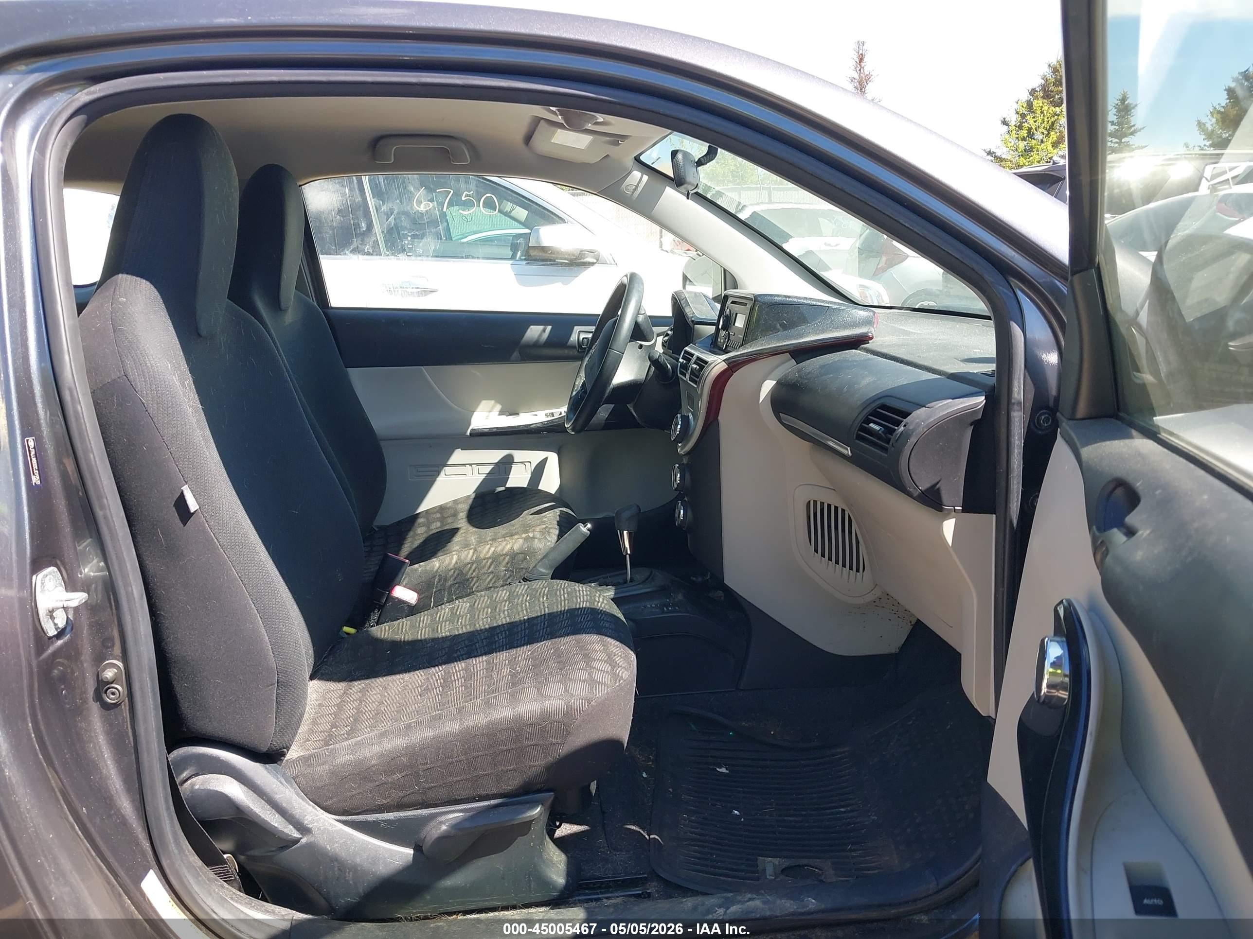 SCION IQ image 5