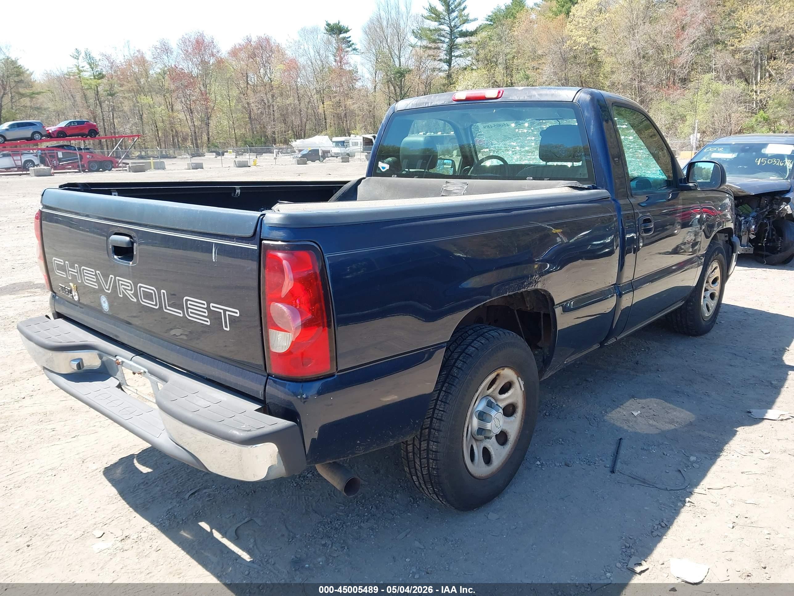 CHEVROLET SILVERADO image 4