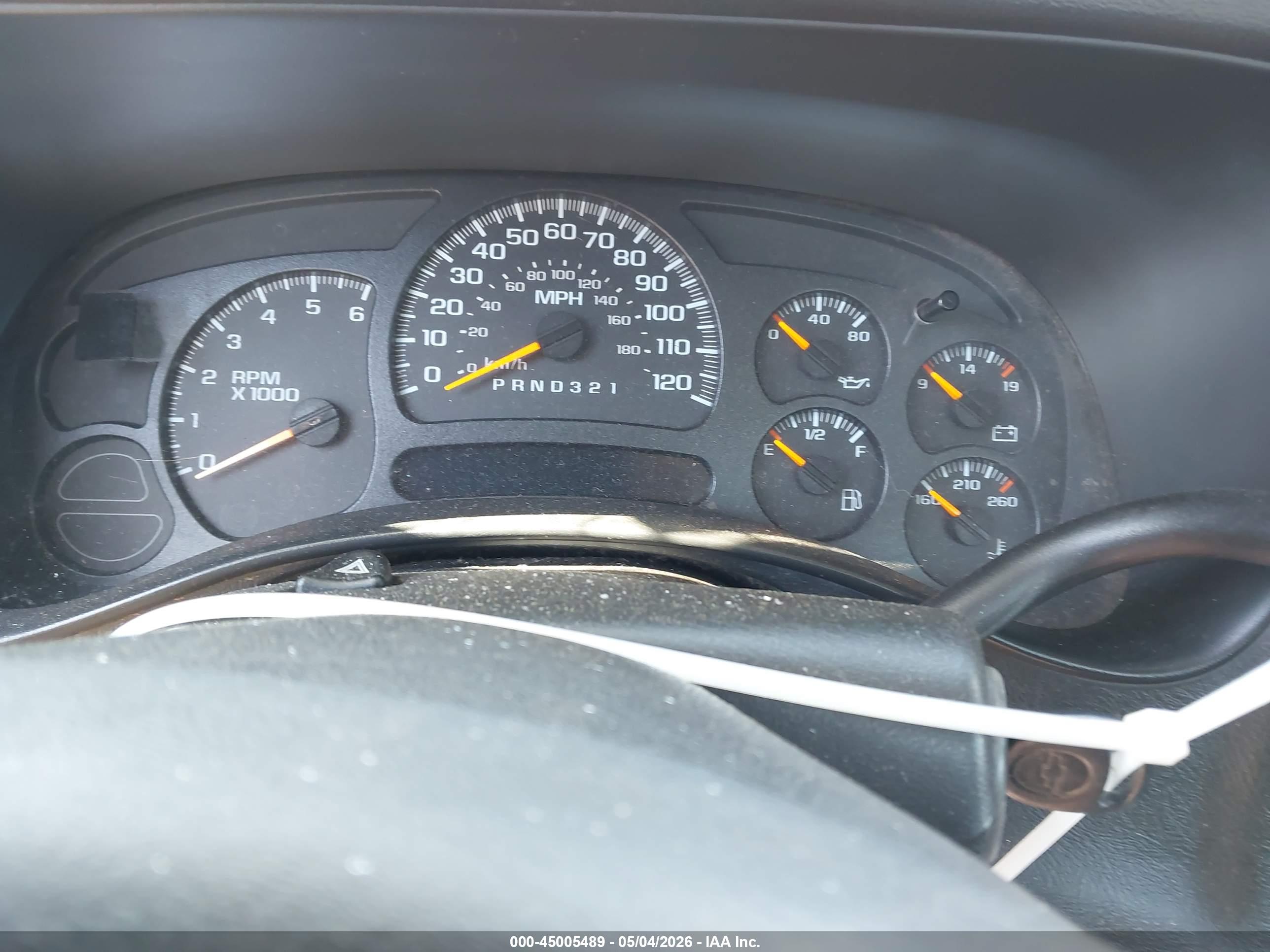 CHEVROLET SILVERADO image 7