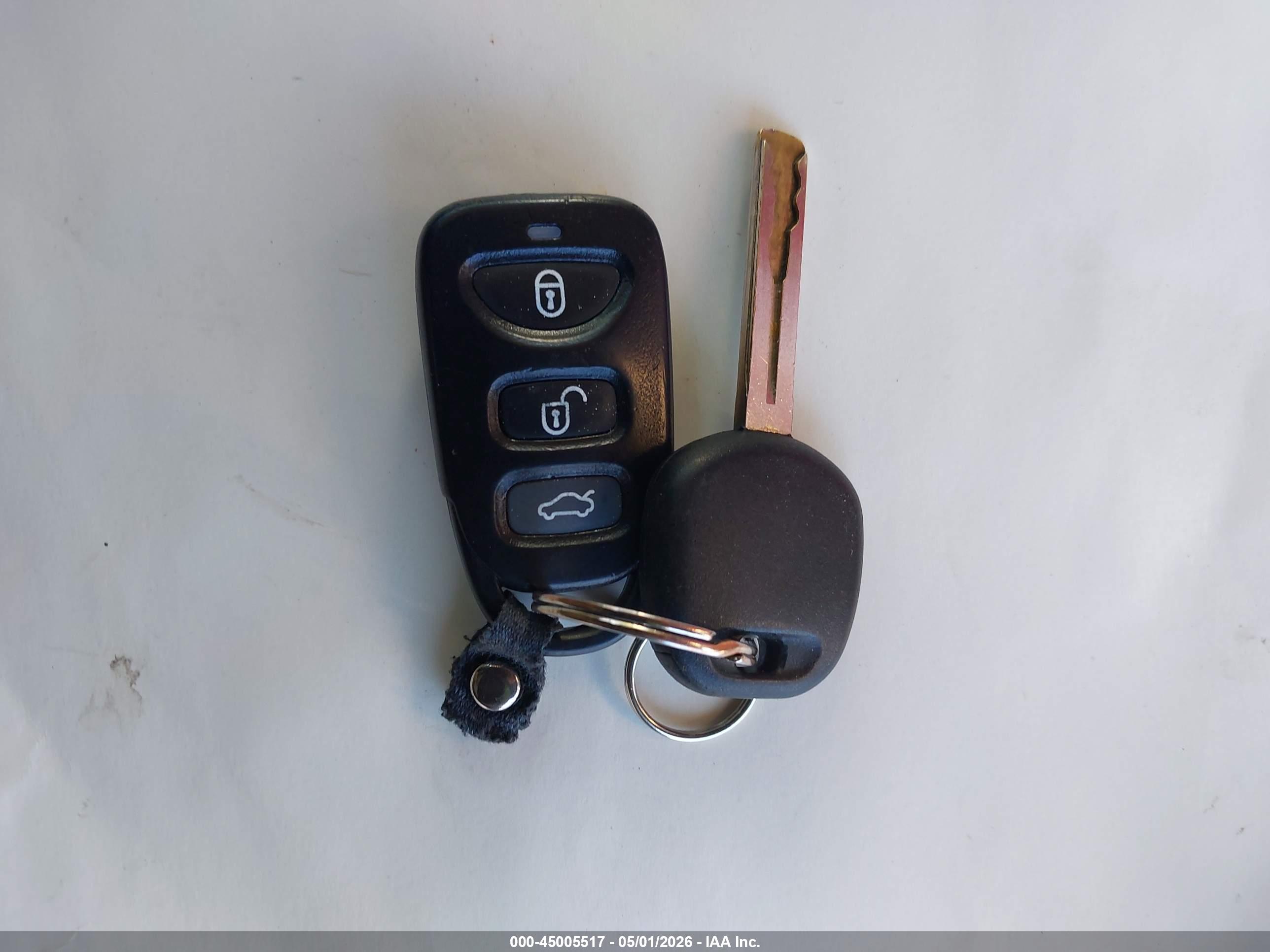 HYUNDAI SONATA image 11