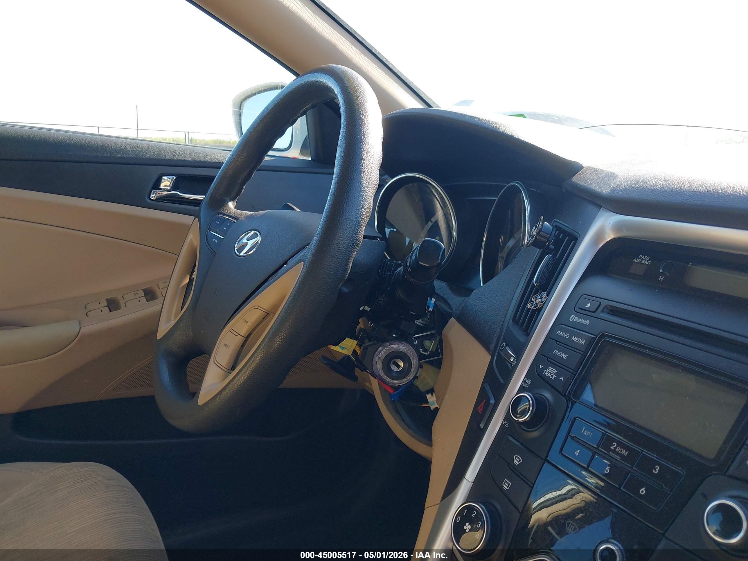 HYUNDAI SONATA image 6
