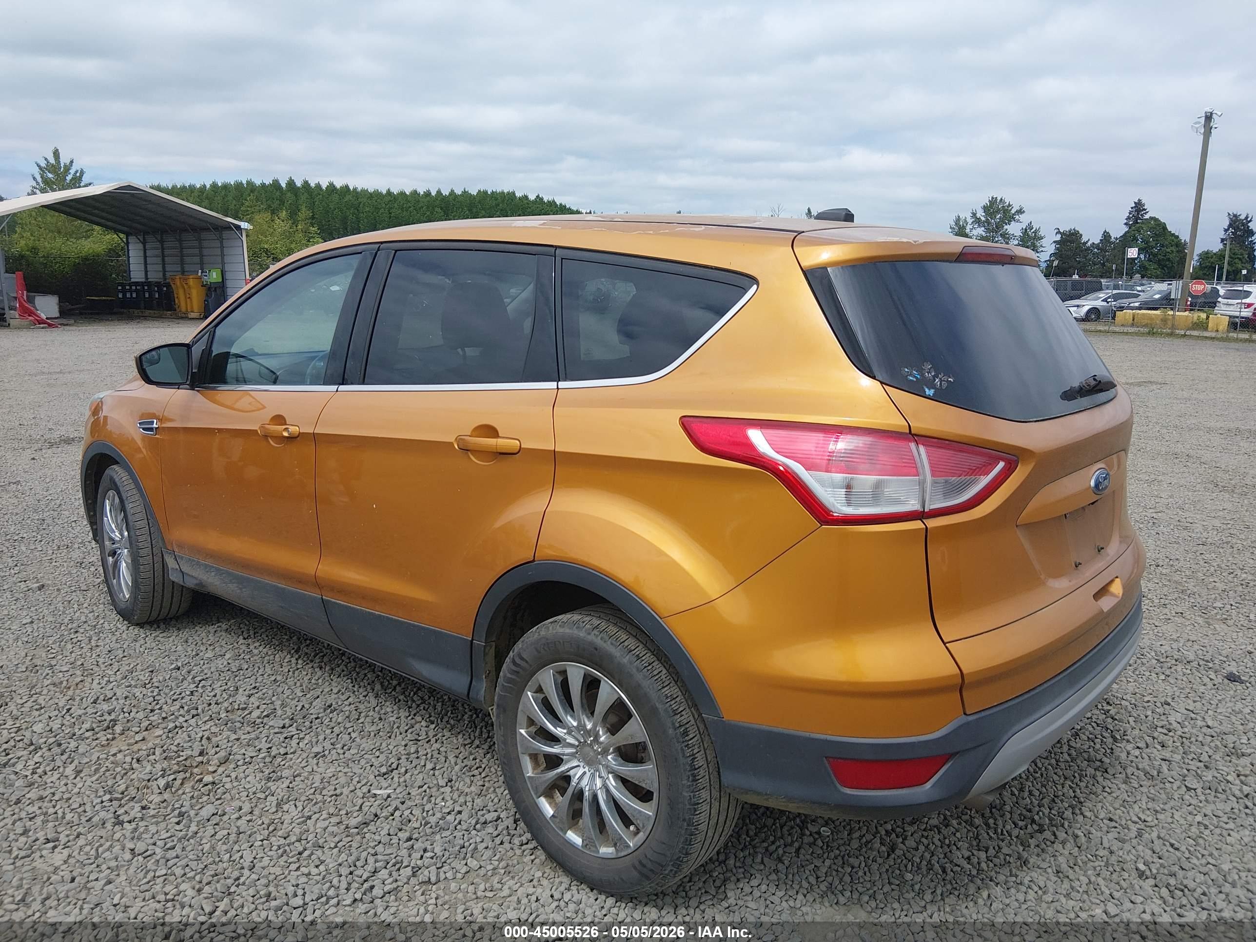 FORD ESCAPE image 3