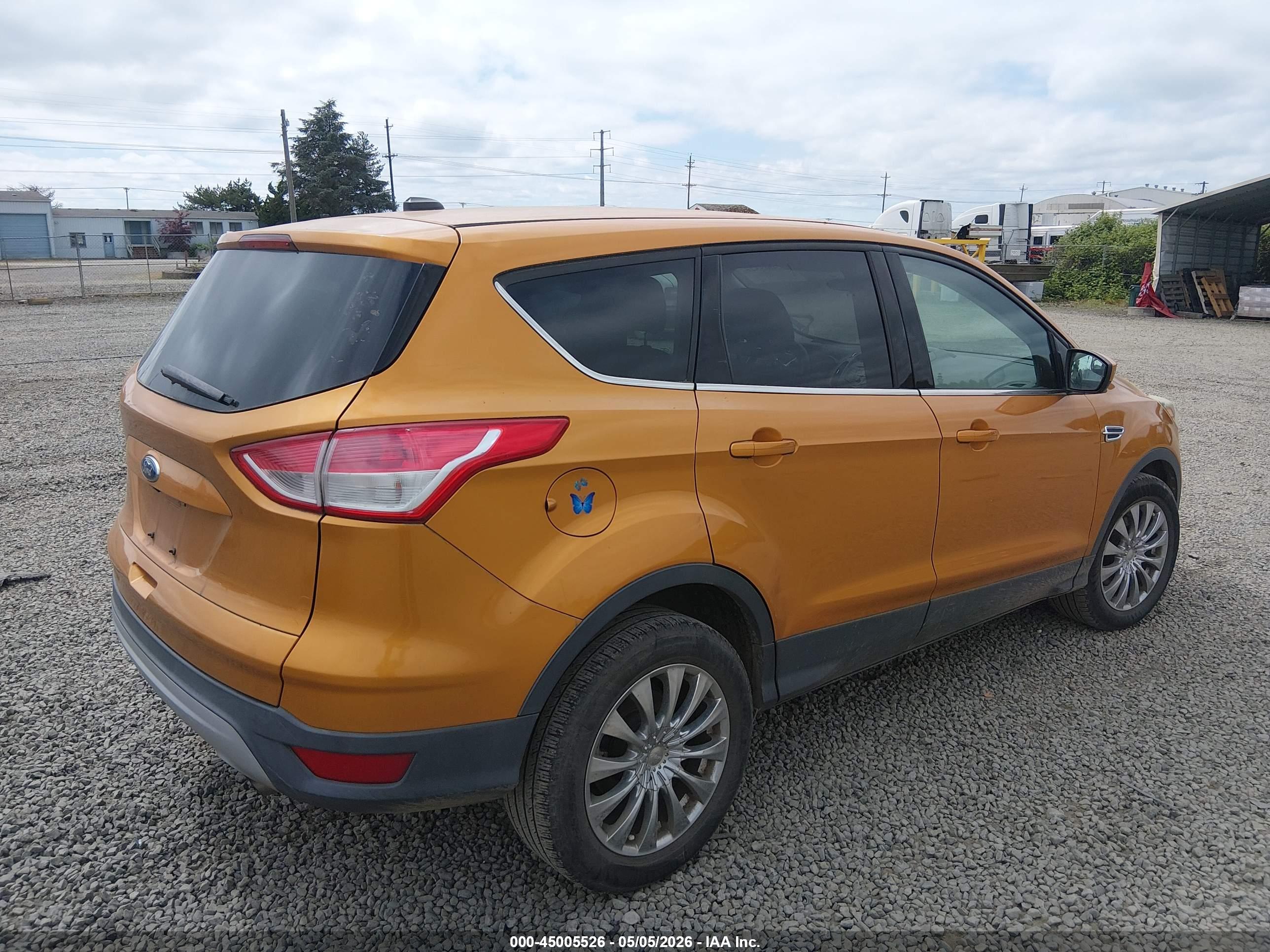 FORD ESCAPE image 4
