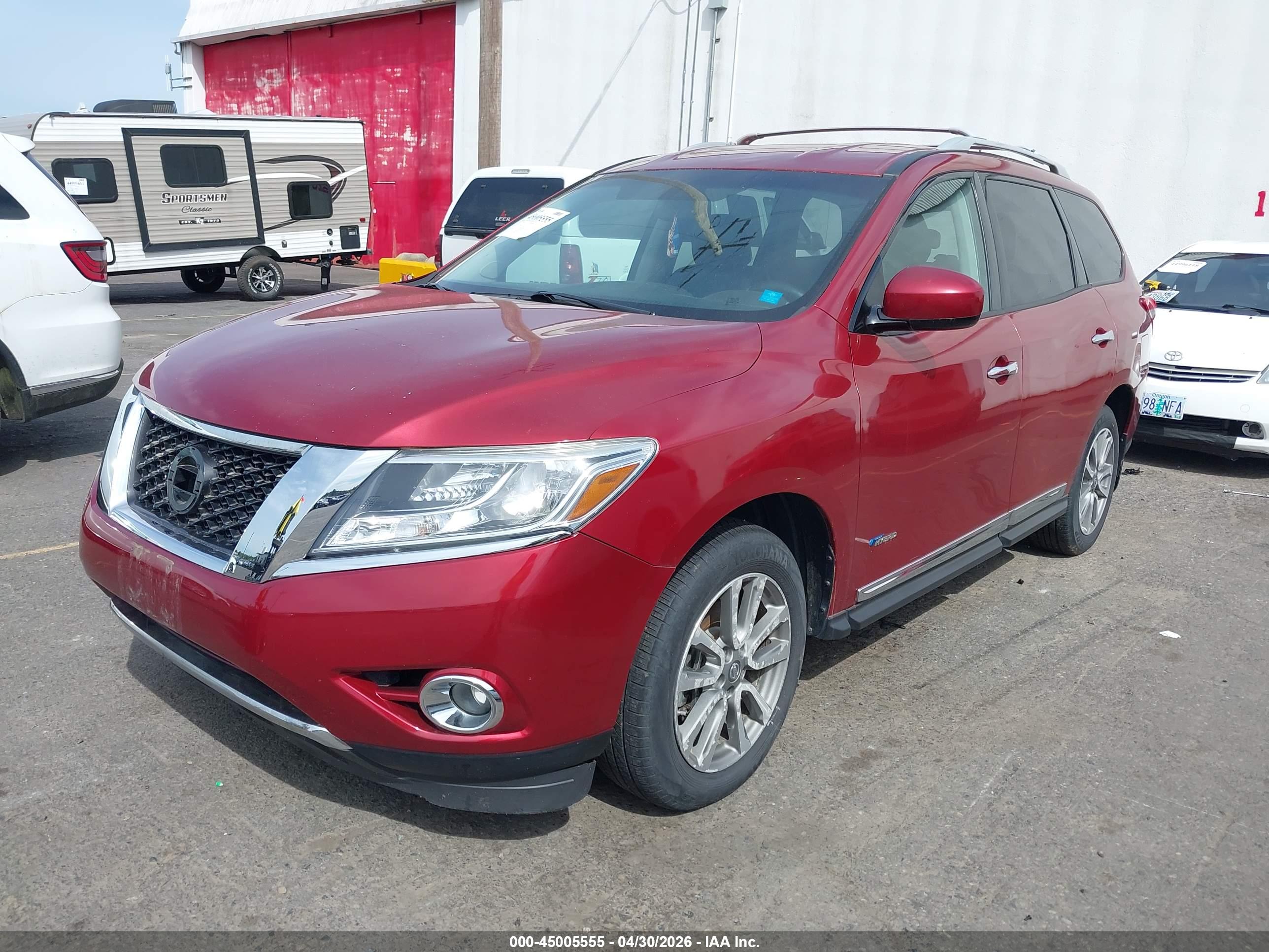 NISSAN PATHFINDER image 2
