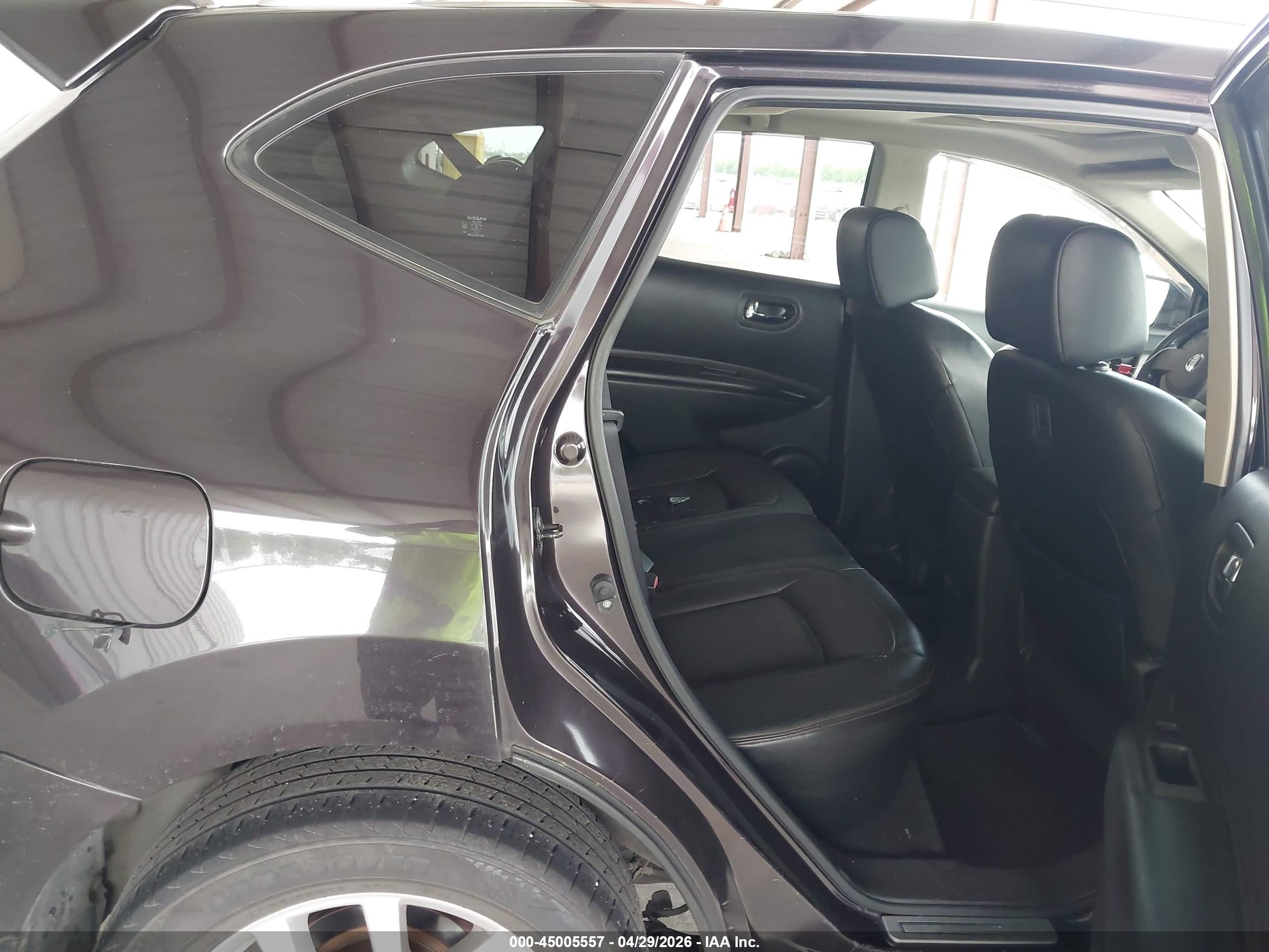 NISSAN ROGUE image 8
