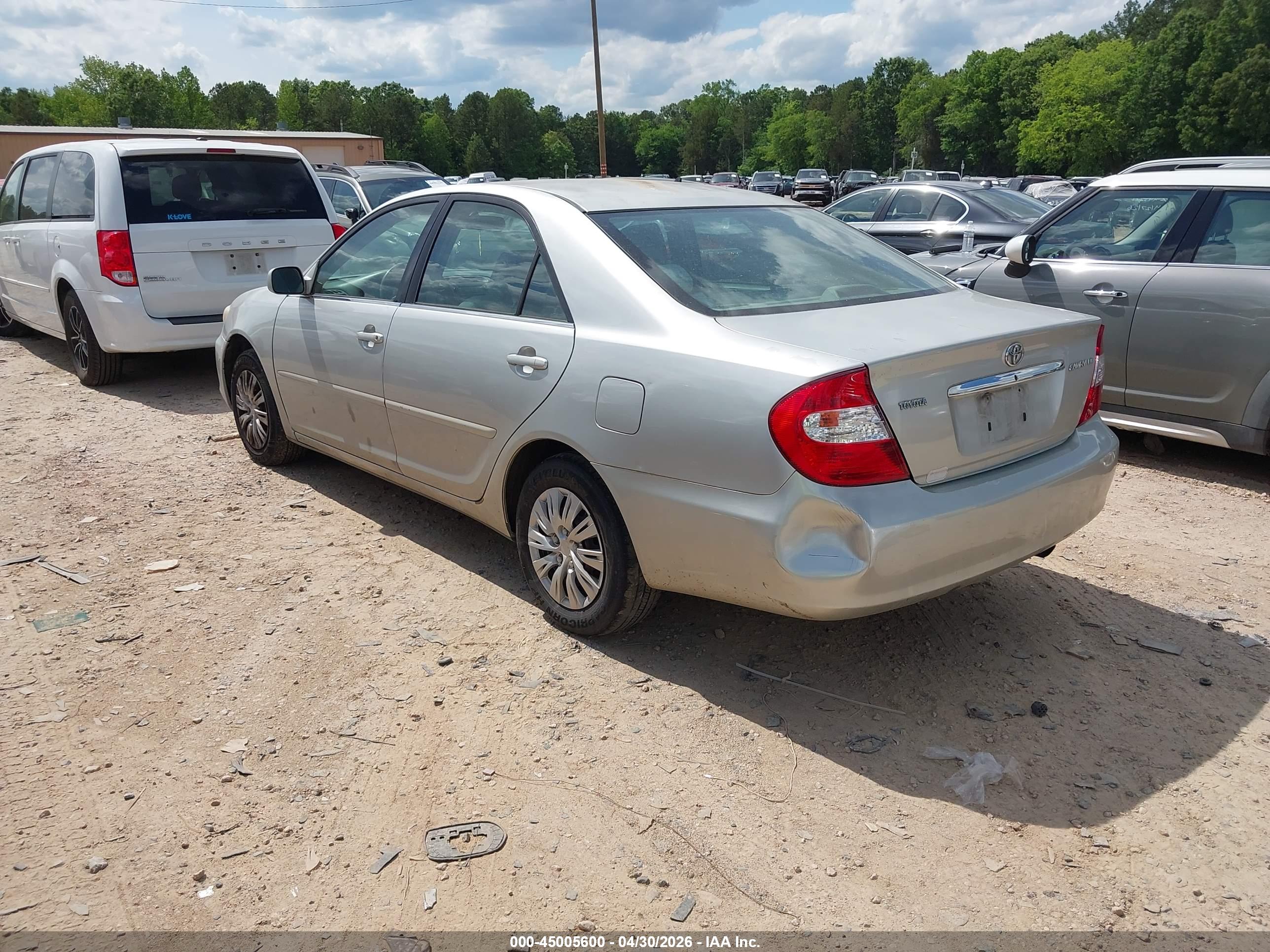 TOYOTA CAMRY image 3