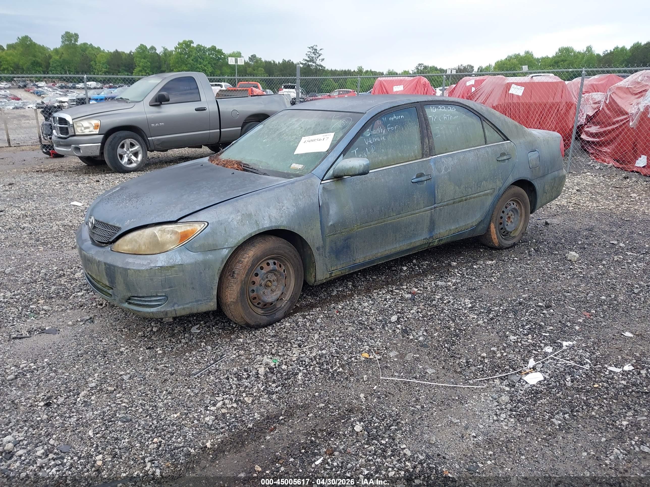 TOYOTA CAMRY image 2